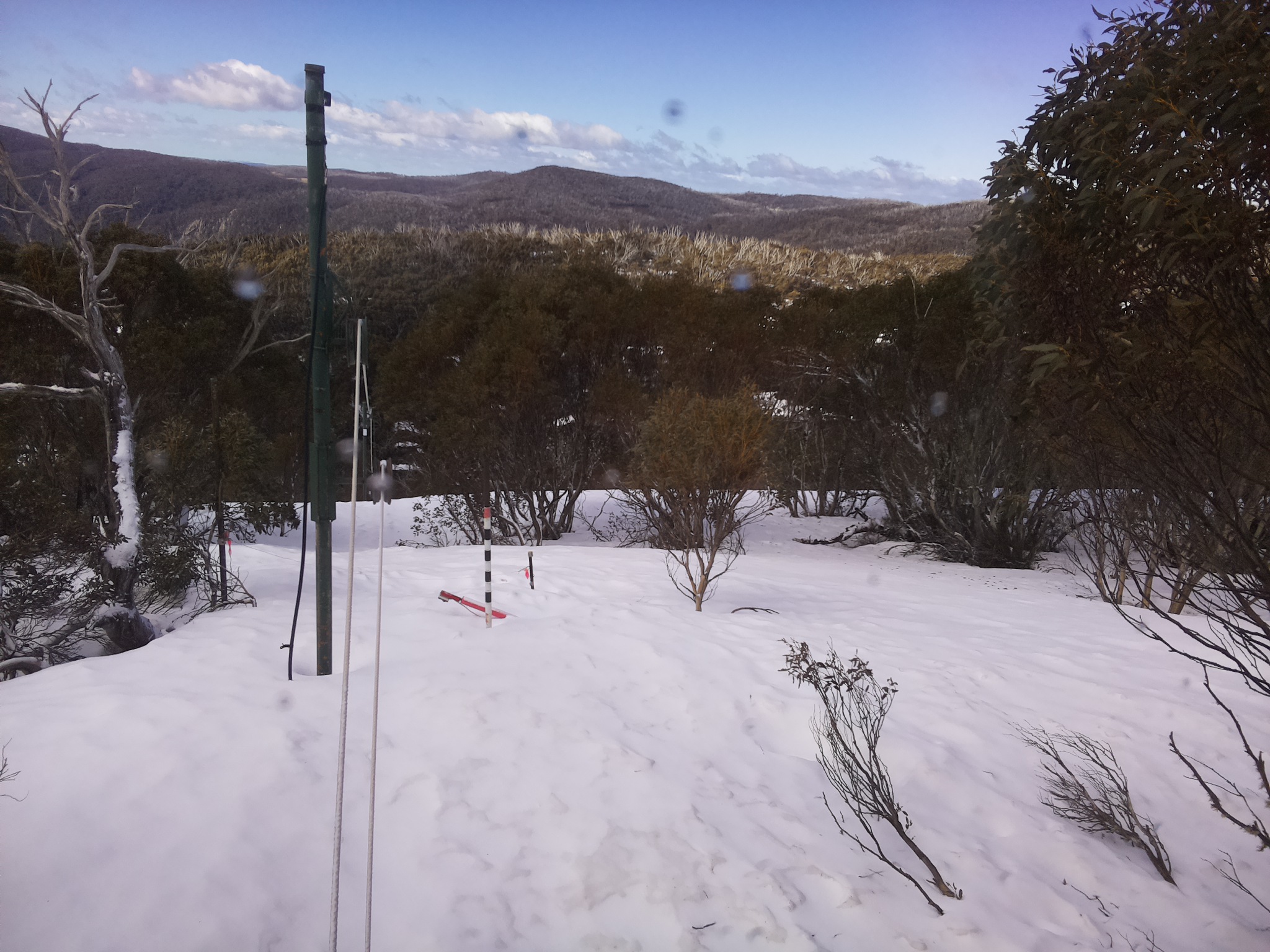 Bogong Web Cam 9:50am Wednesday 17th of September 2025