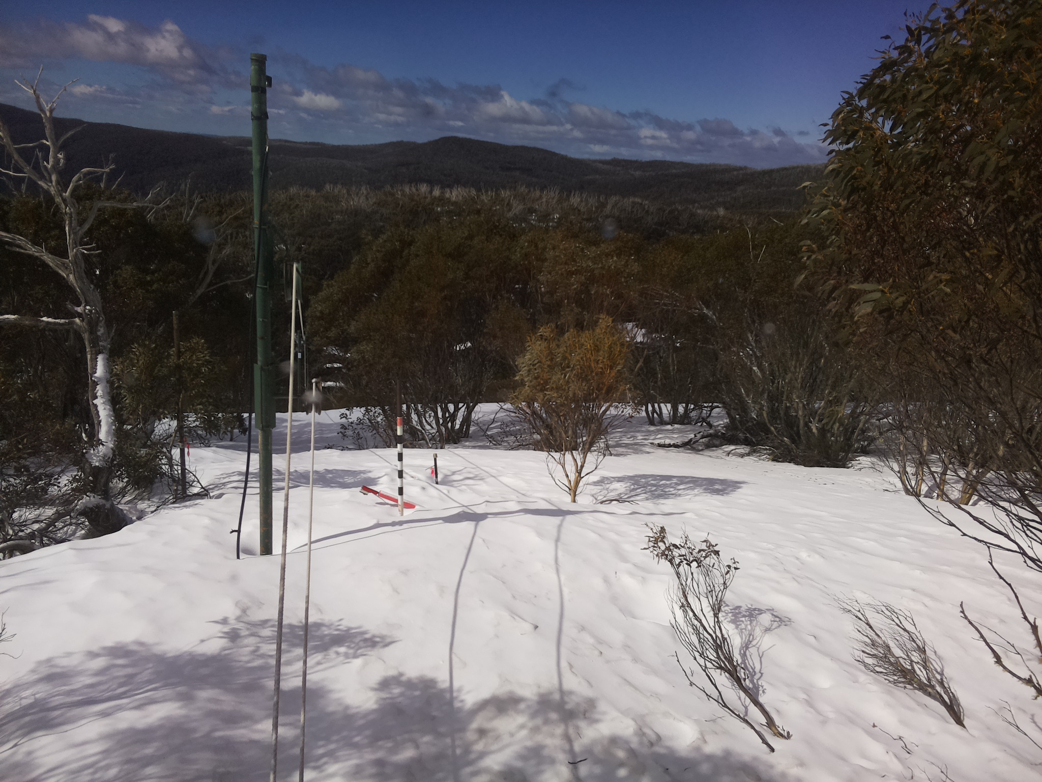 Bogong Web Cam 10:10am Wednesday 17th of September 2025