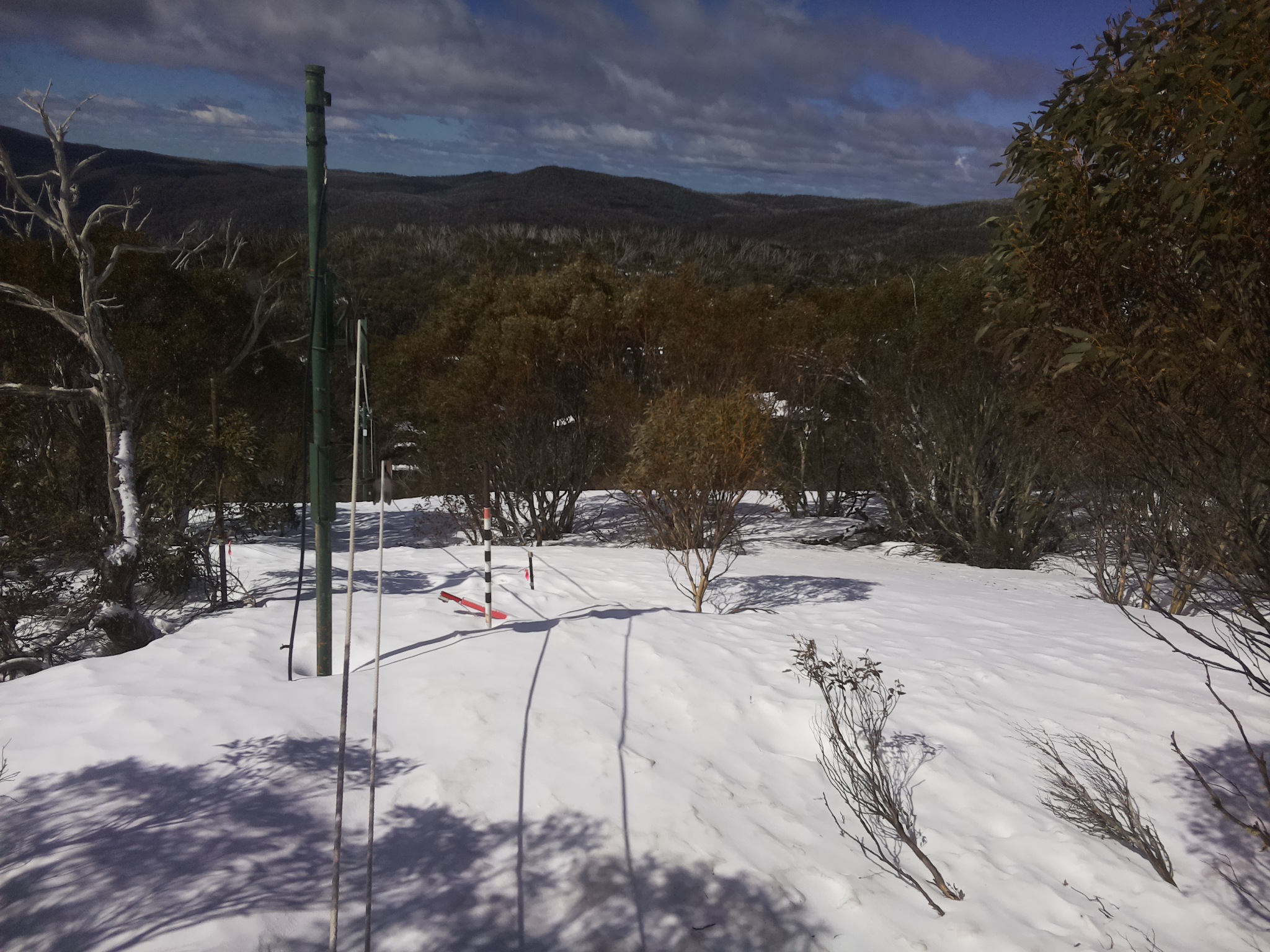 Bogong Web Cam 10:40am Wednesday 17th of September 2025