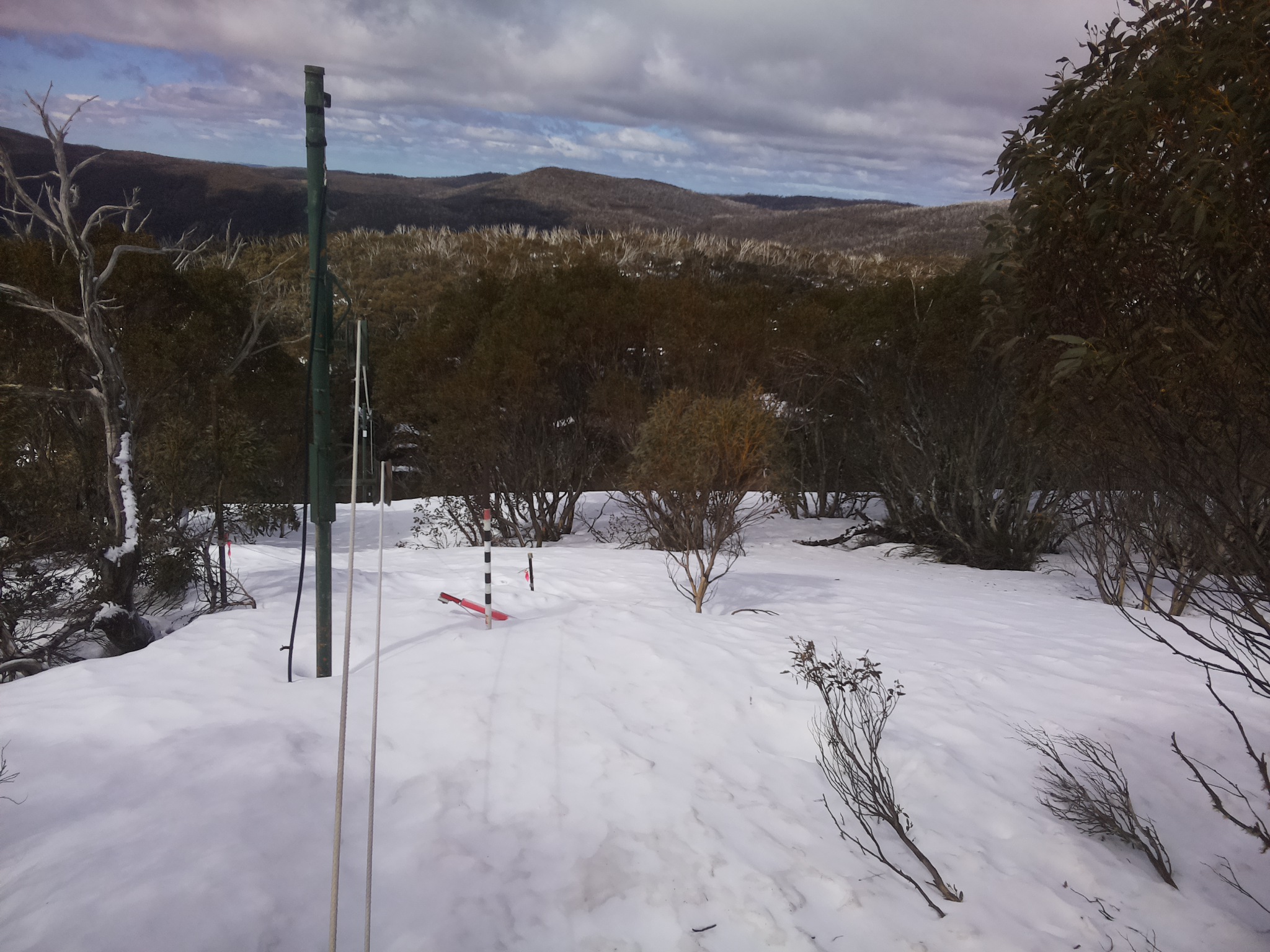 Bogong Web Cam 11:20am Wednesday 17th of September 2025