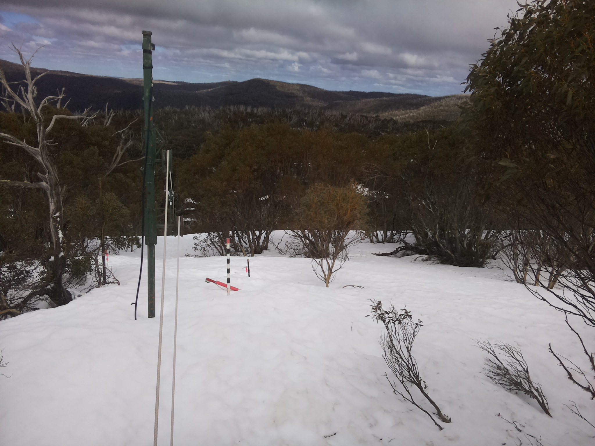 Bogong Web Cam 1:20pm Wednesday 17th of September 2025