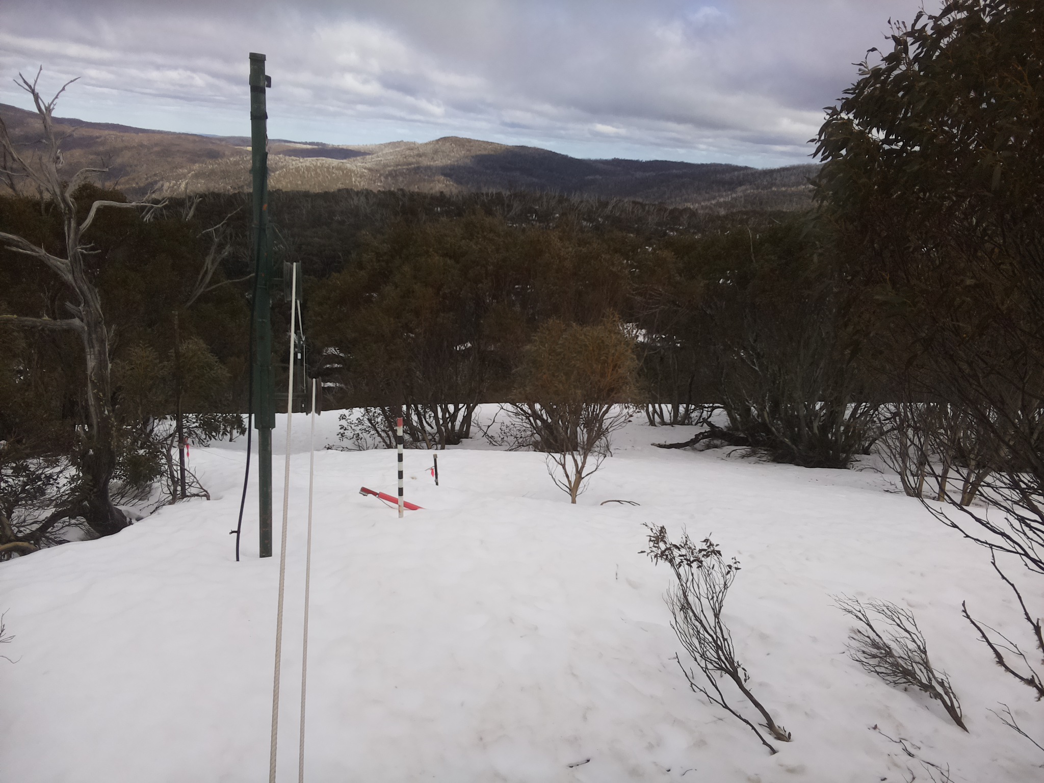Bogong Web Cam 2:40pm Wednesday 17th of September 2025