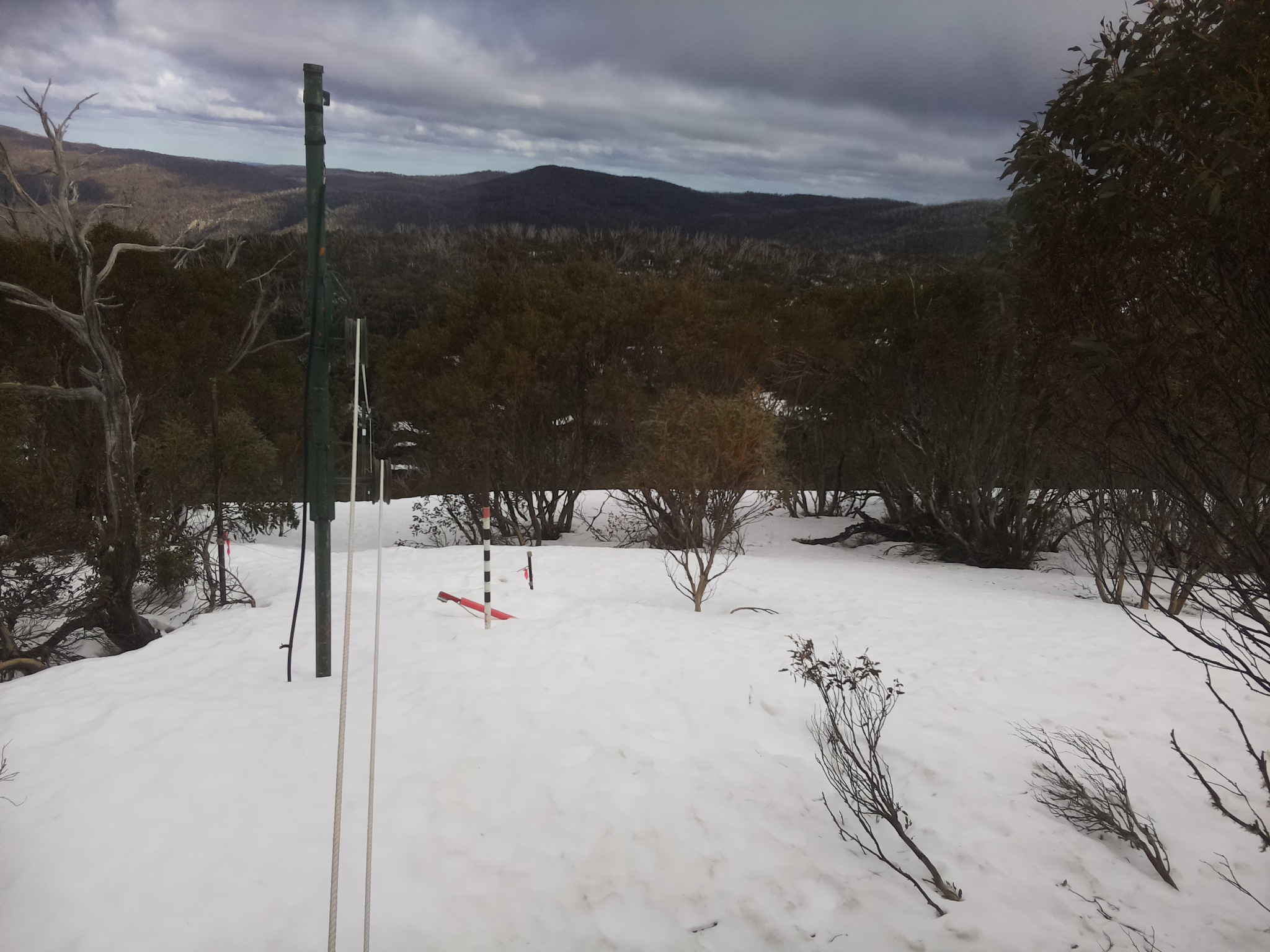 Bogong Web Cam 3:20pm Wednesday 17th of September 2025