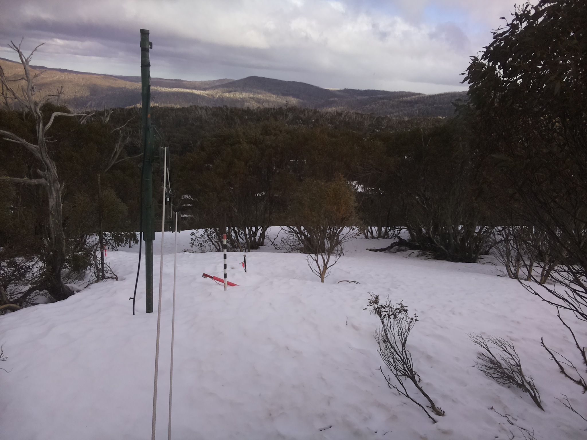 Bogong Web Cam 4:10pm Wednesday 17th of September 2025