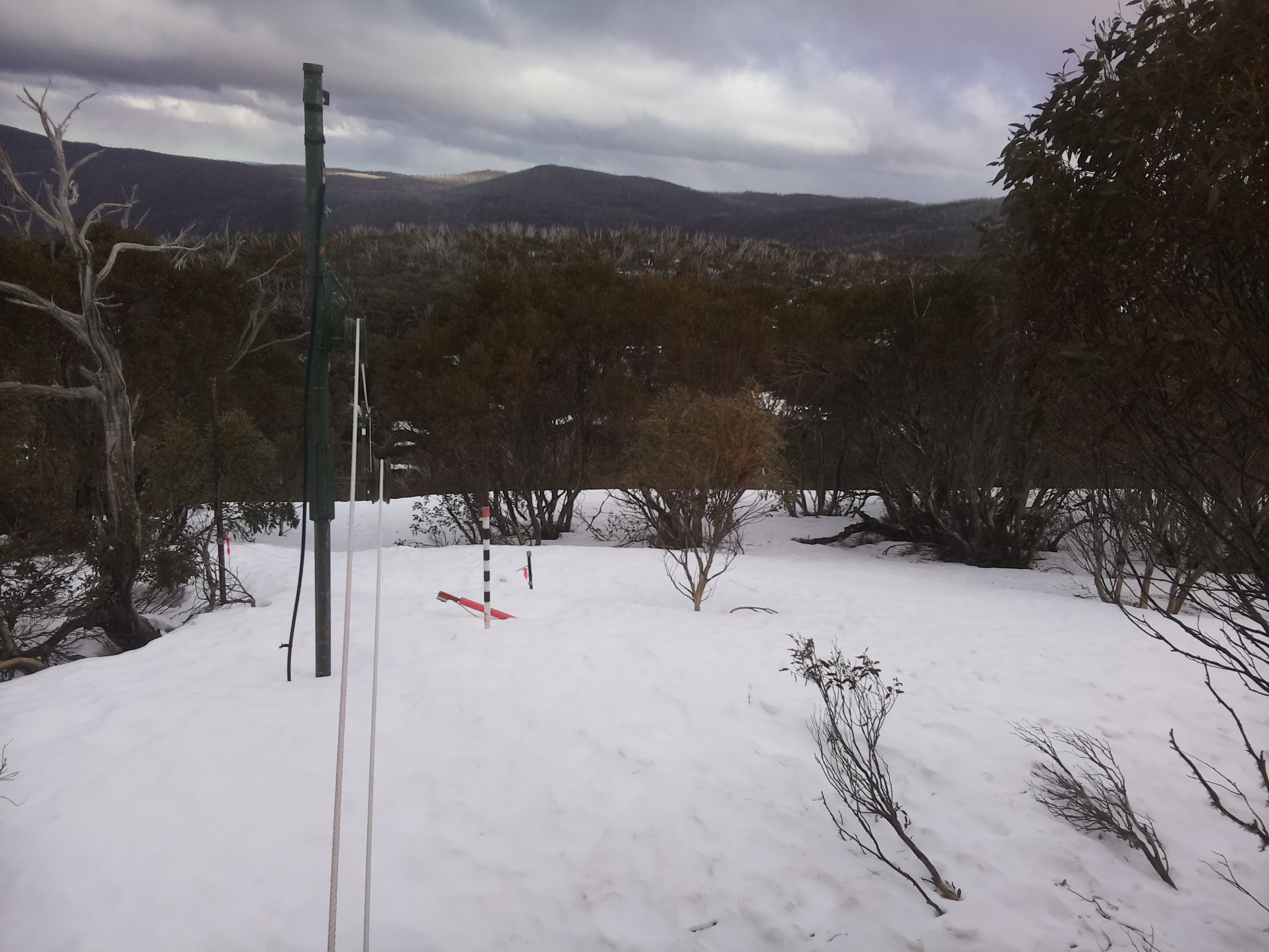 Bogong Web Cam 4:30pm Wednesday 17th of September 2025