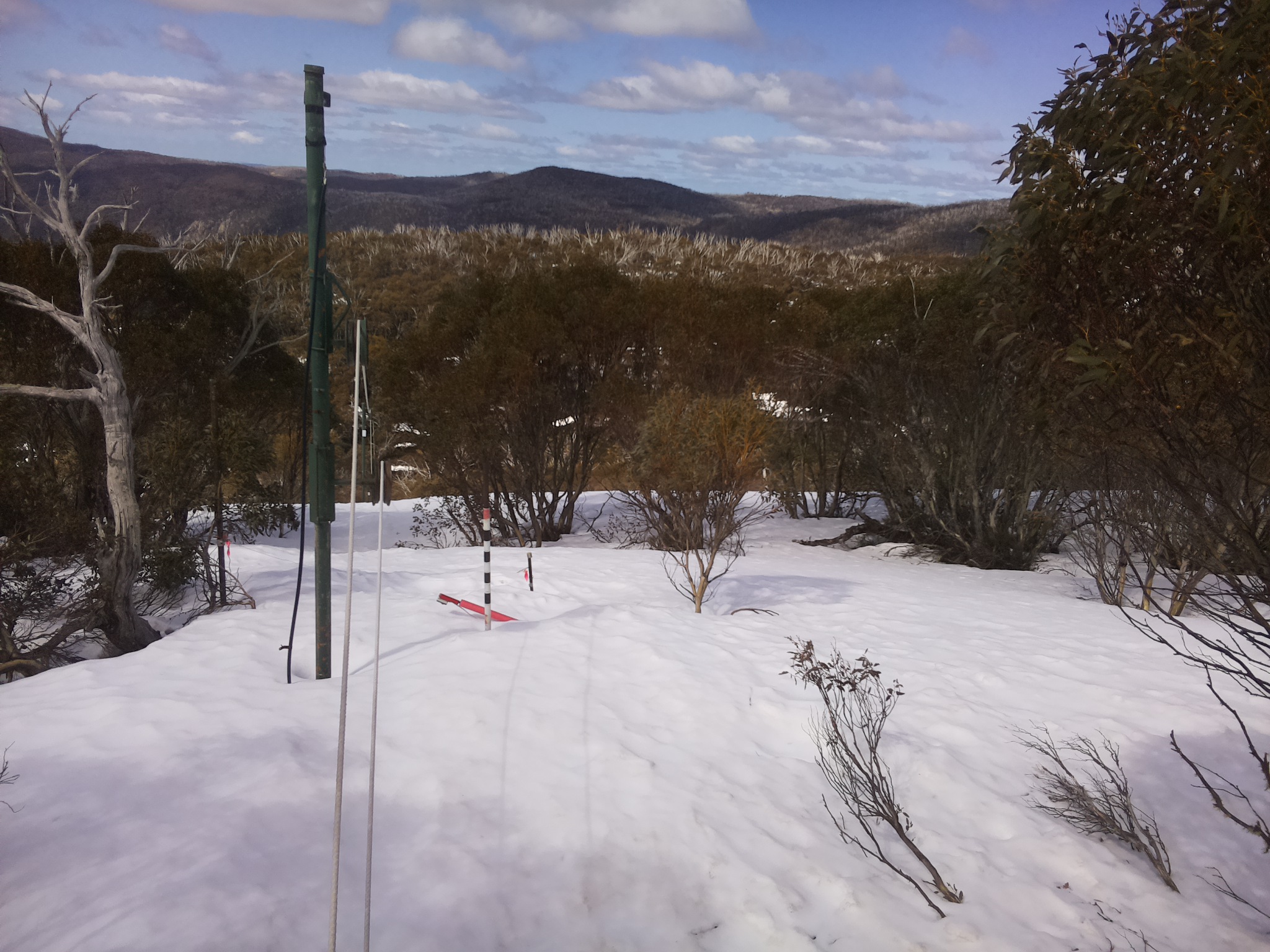 Bogong Web Cam 11:00am Thursday 18th of September 2025
