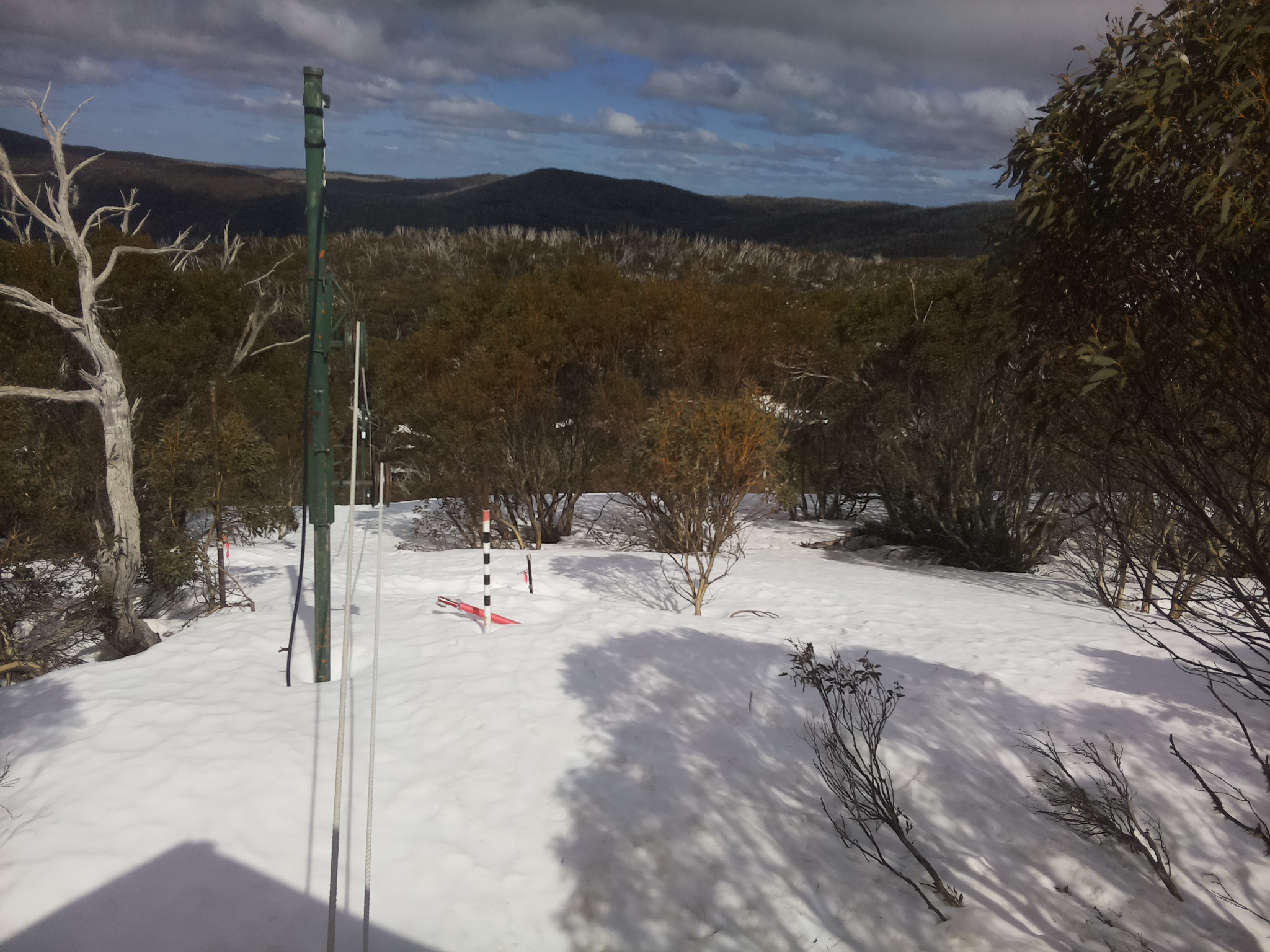 Bogong Web Cam 2:00pm Thursday 18th of September 2025