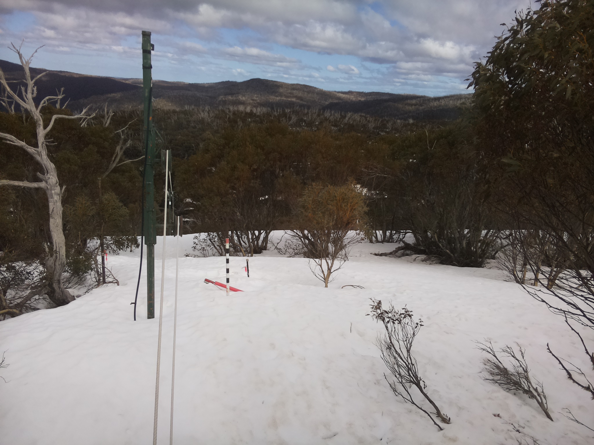 Bogong Web Cam 2:20pm Thursday 18th of September 2025