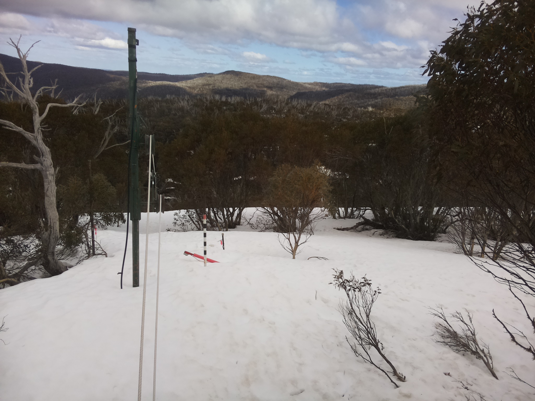 Bogong Web Cam 2:40pm Thursday 18th of September 2025