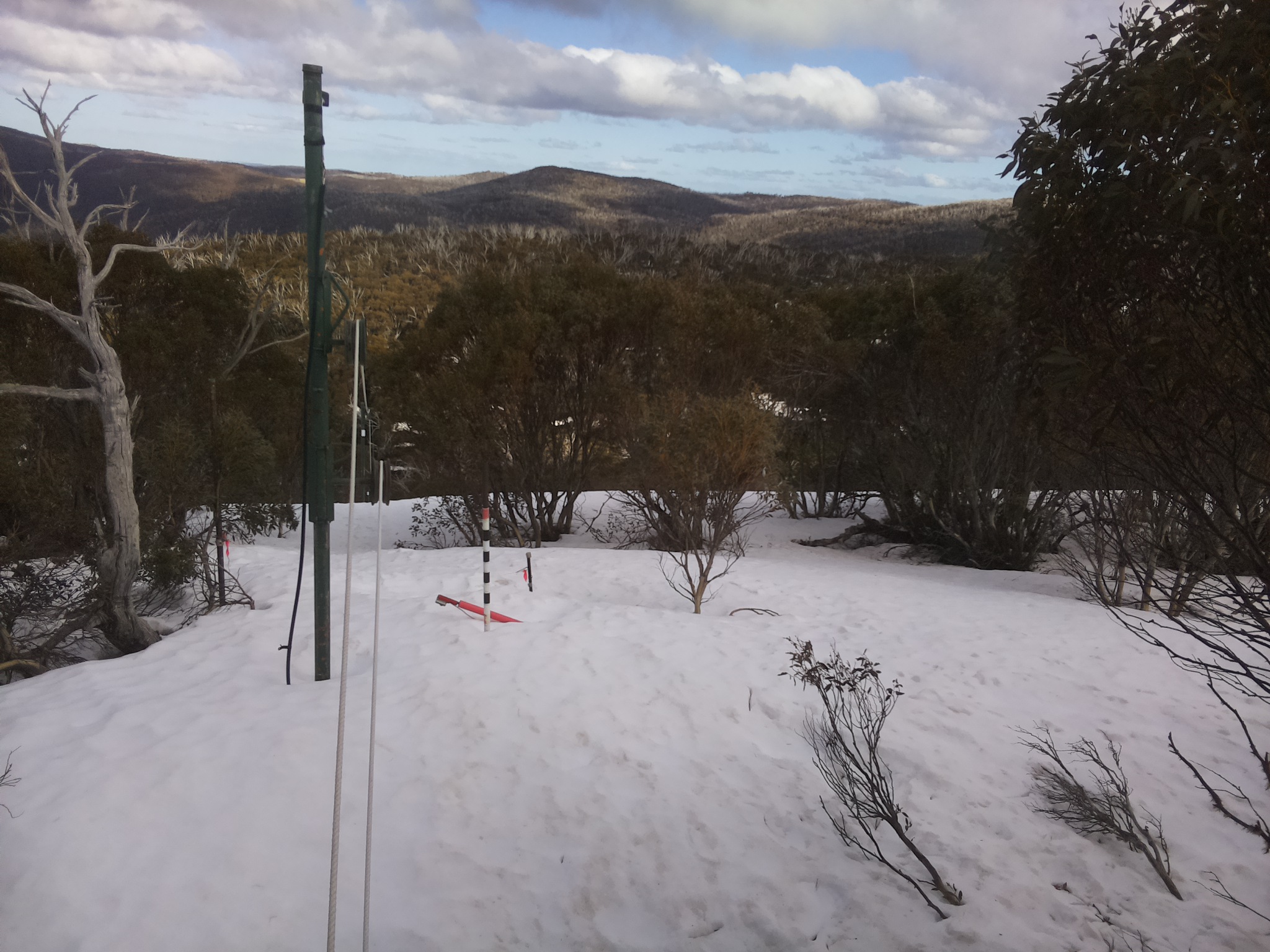 Bogong Web Cam 3:40pm Thursday 18th of September 2025