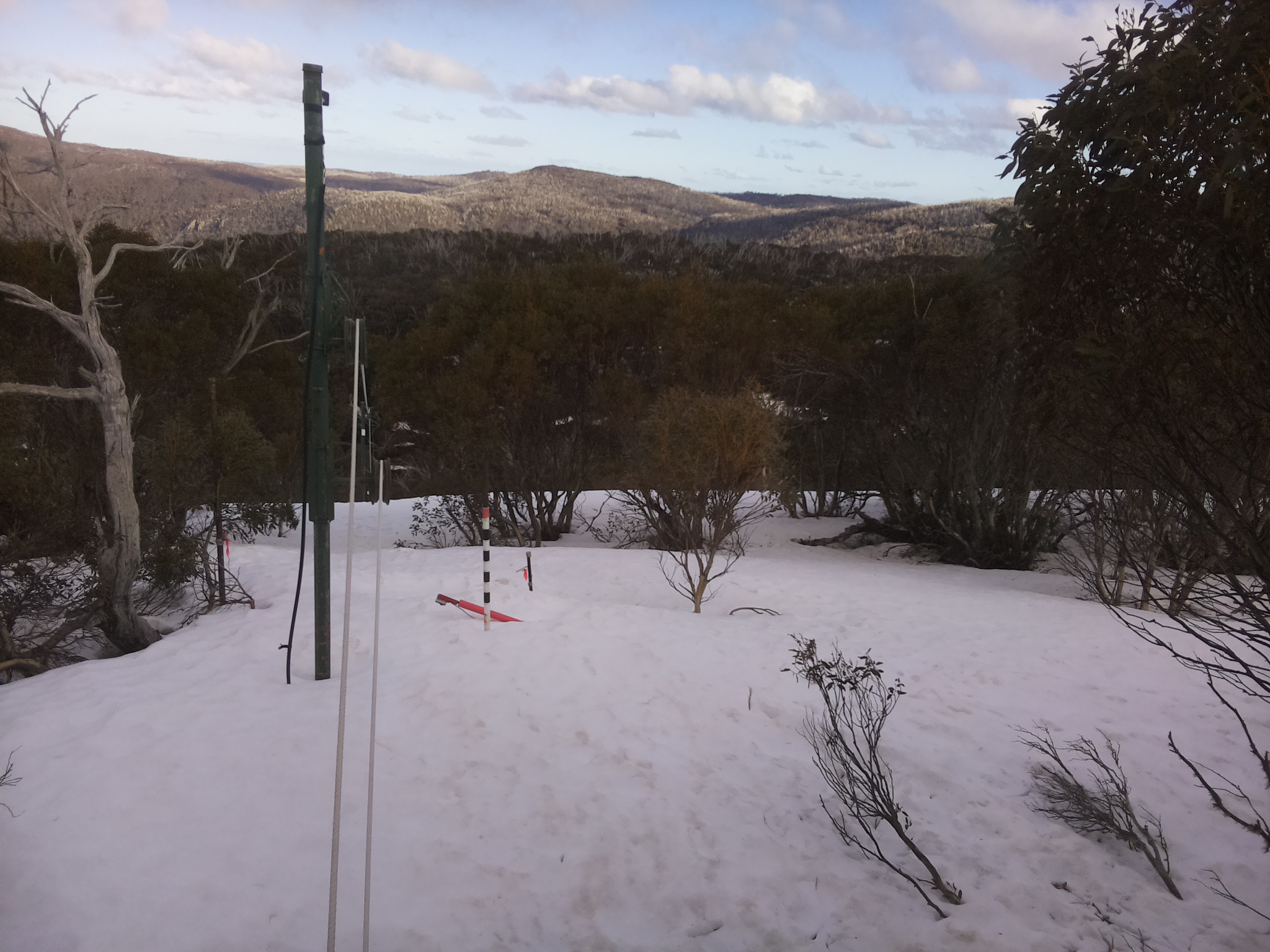 Bogong Web Cam 4:20pm Thursday 18th of September 2025