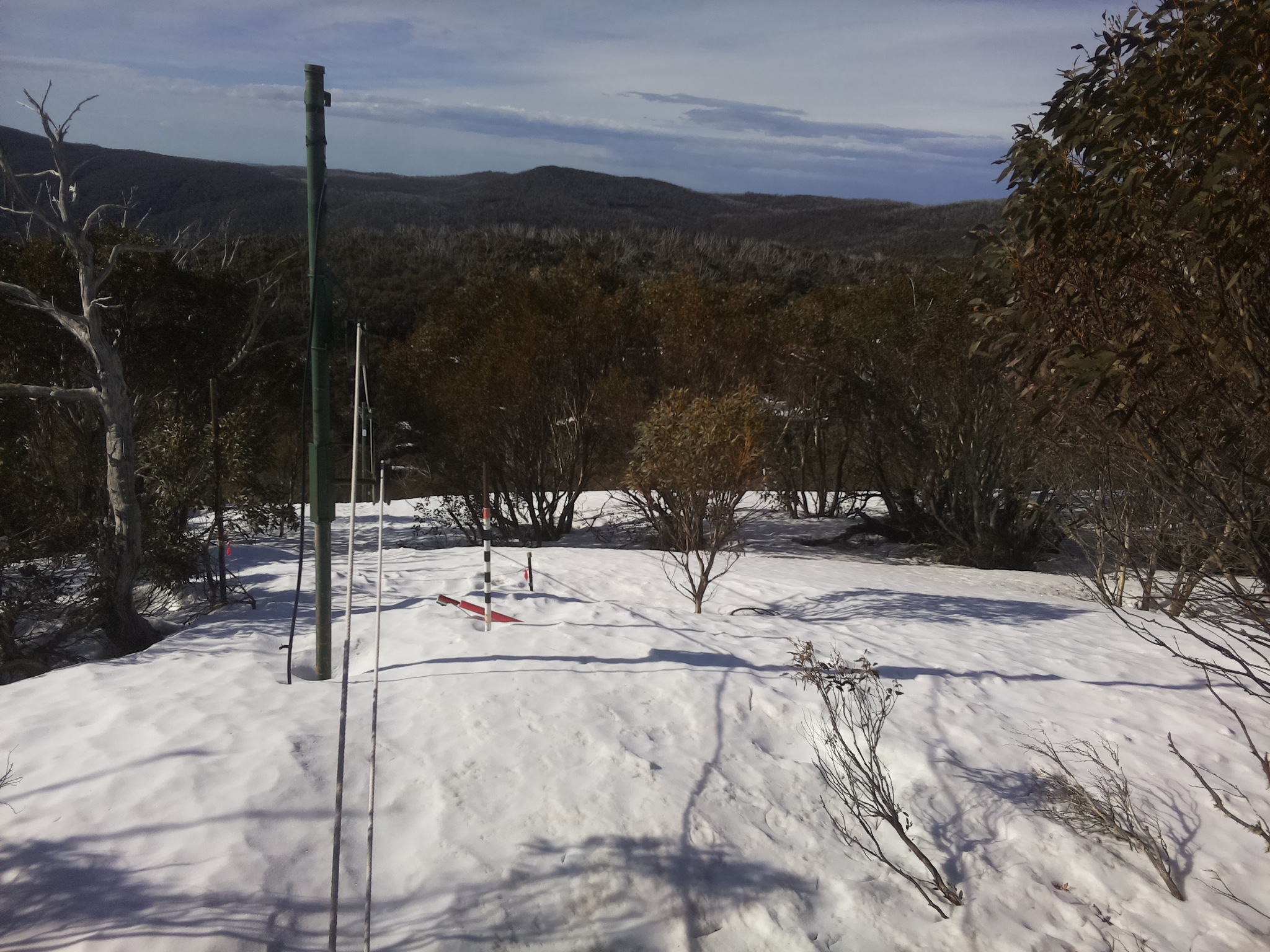 Bogong Web Cam 8:40am Friday 19th of September 2025