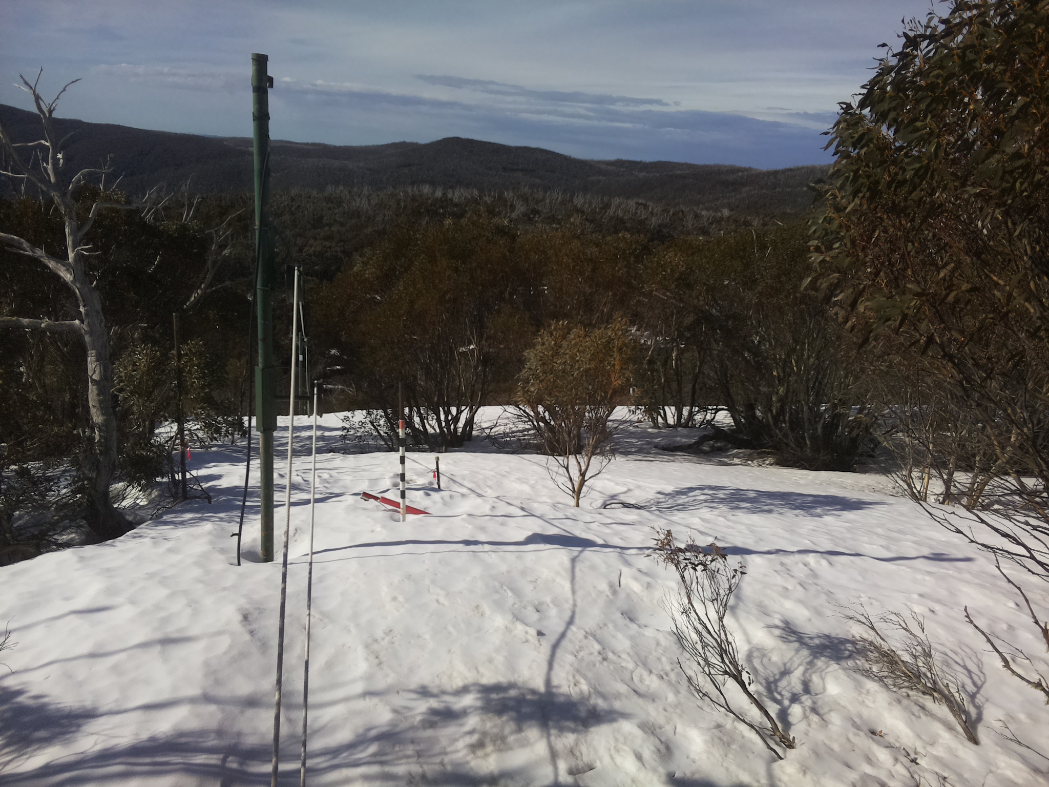 Bogong Web Cam 8:50am Friday 19th of September 2025