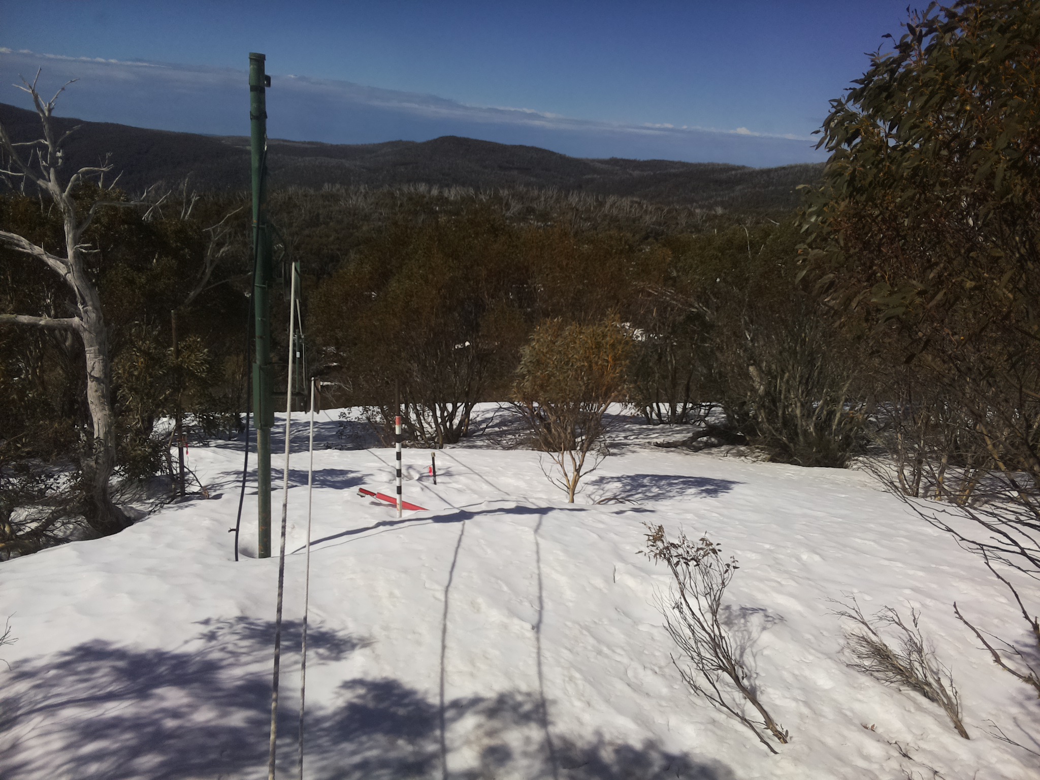 Bogong Web Cam 10:20am Friday 19th of September 2025