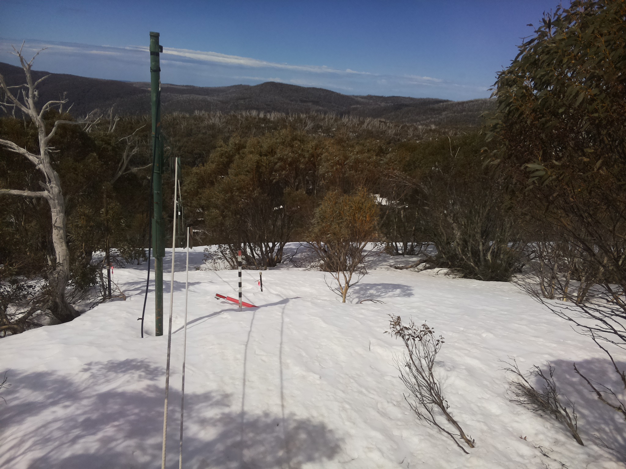 Bogong Web Cam 11:10am Friday 19th of September 2025