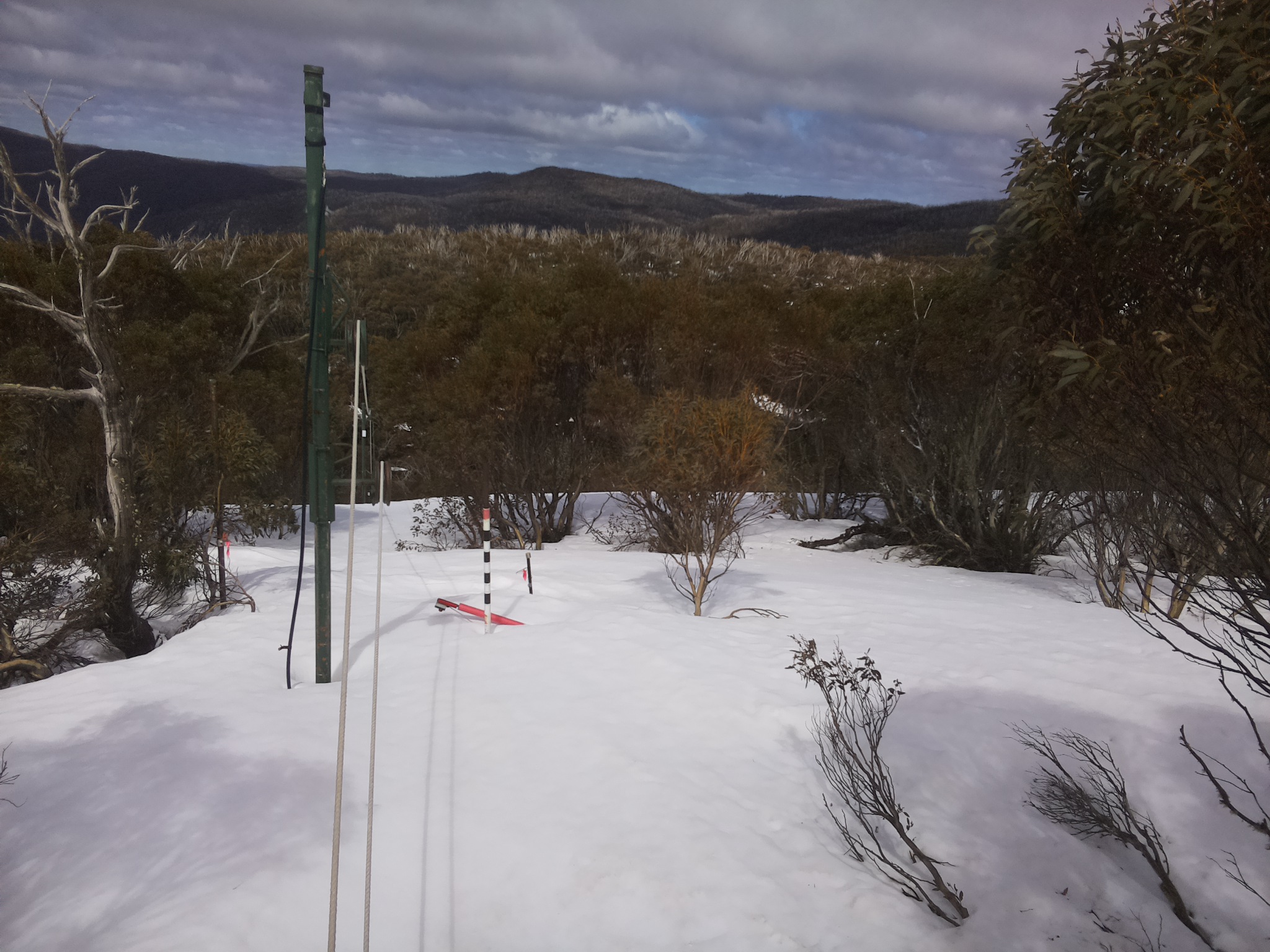 Bogong Web Cam 12:30pm Saturday 20th of September 2025