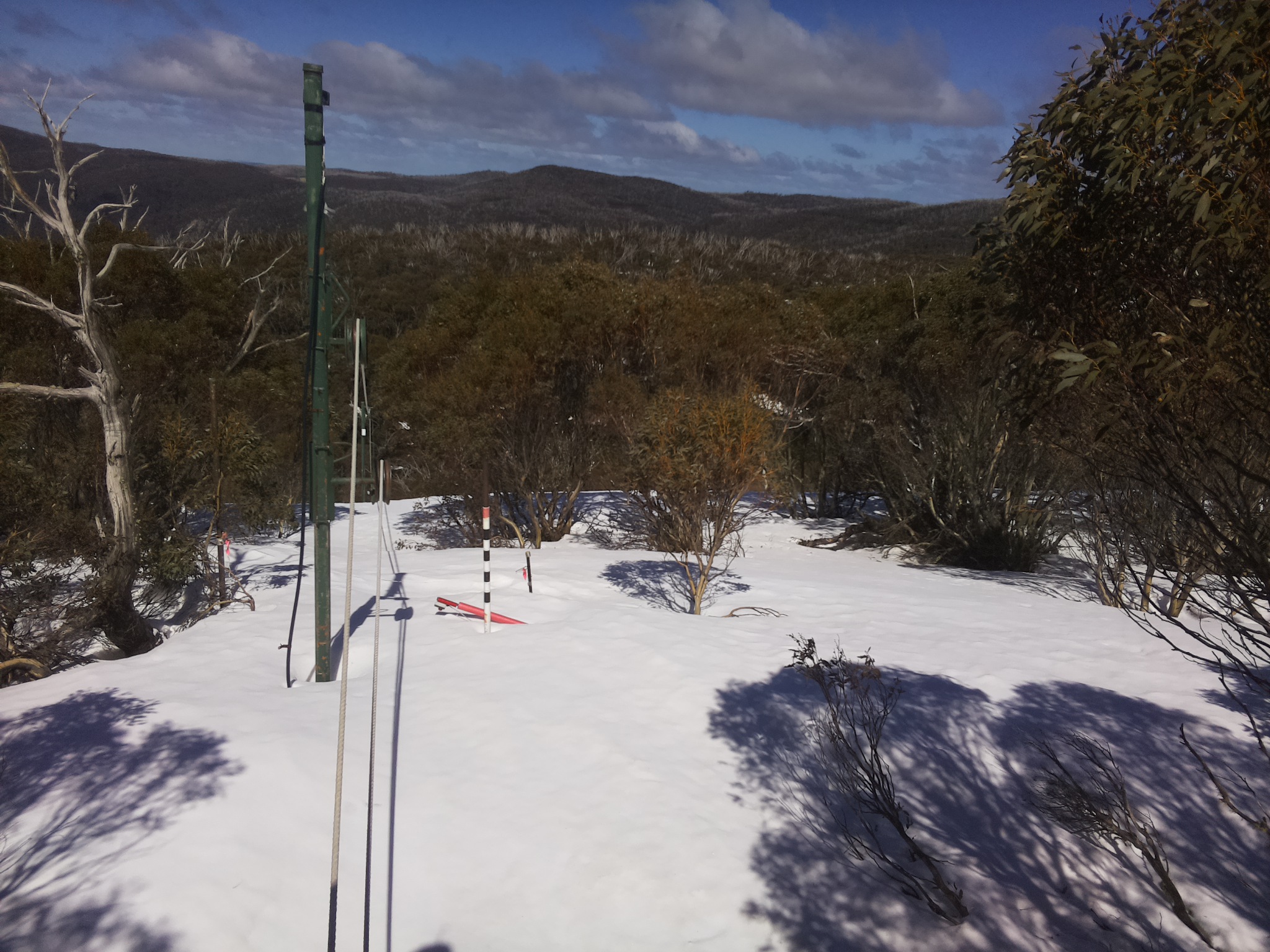 Bogong Web Cam 1:10pm Saturday 20th of September 2025