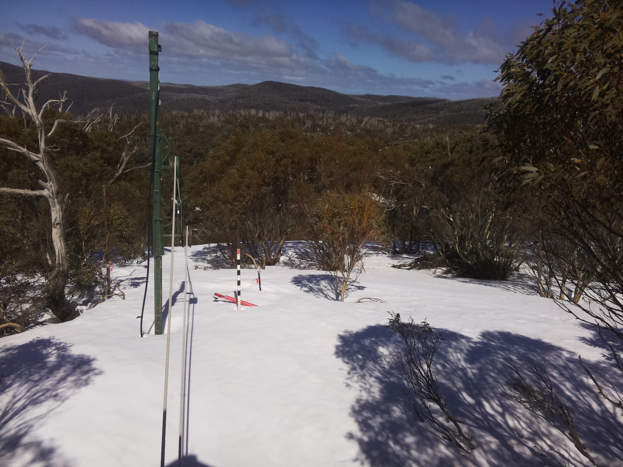 Bogong Web Cam 1:20pm Saturday 20th of September 2025