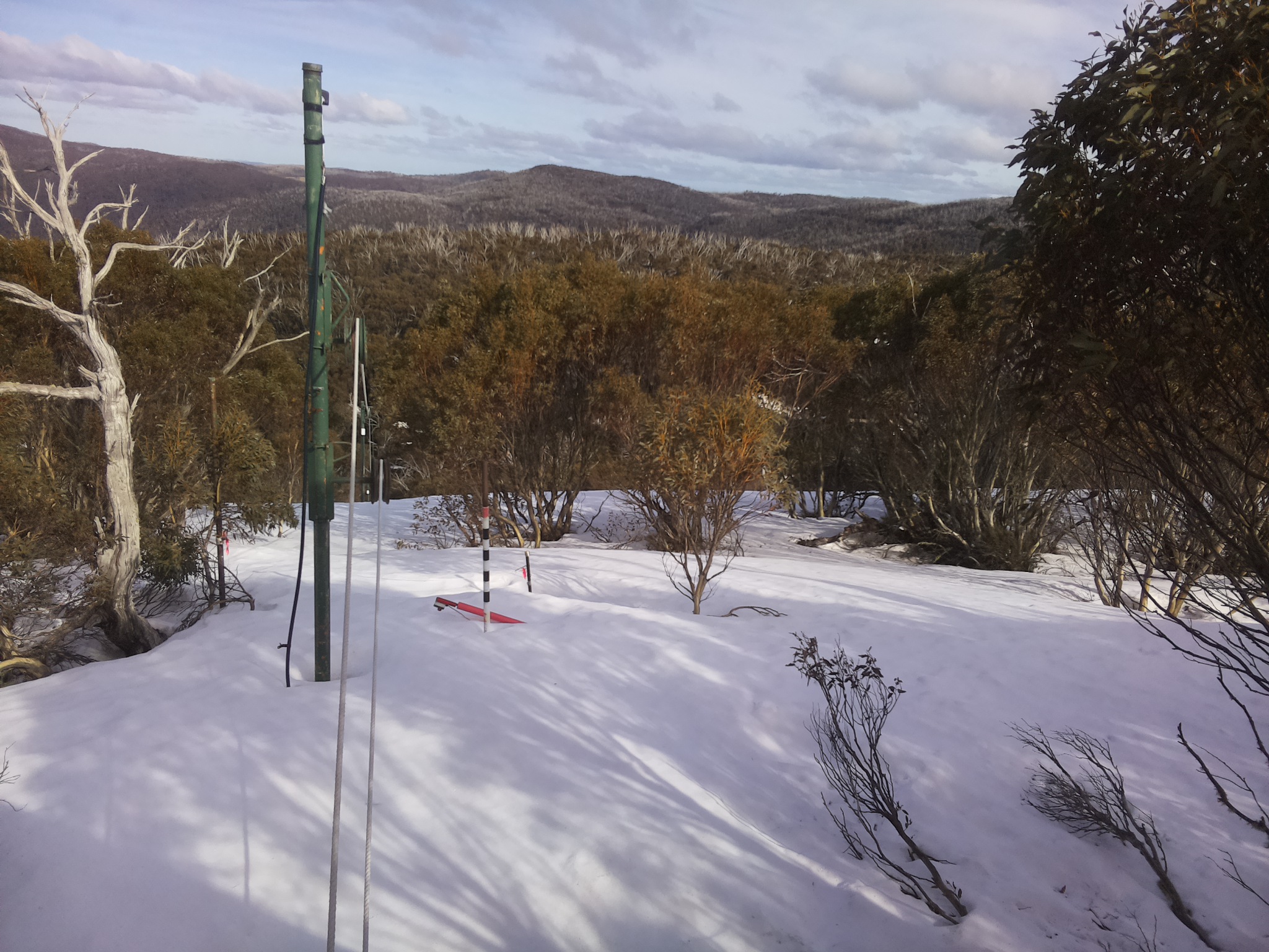Bogong Web Cam 3:30pm Saturday 20th of September 2025