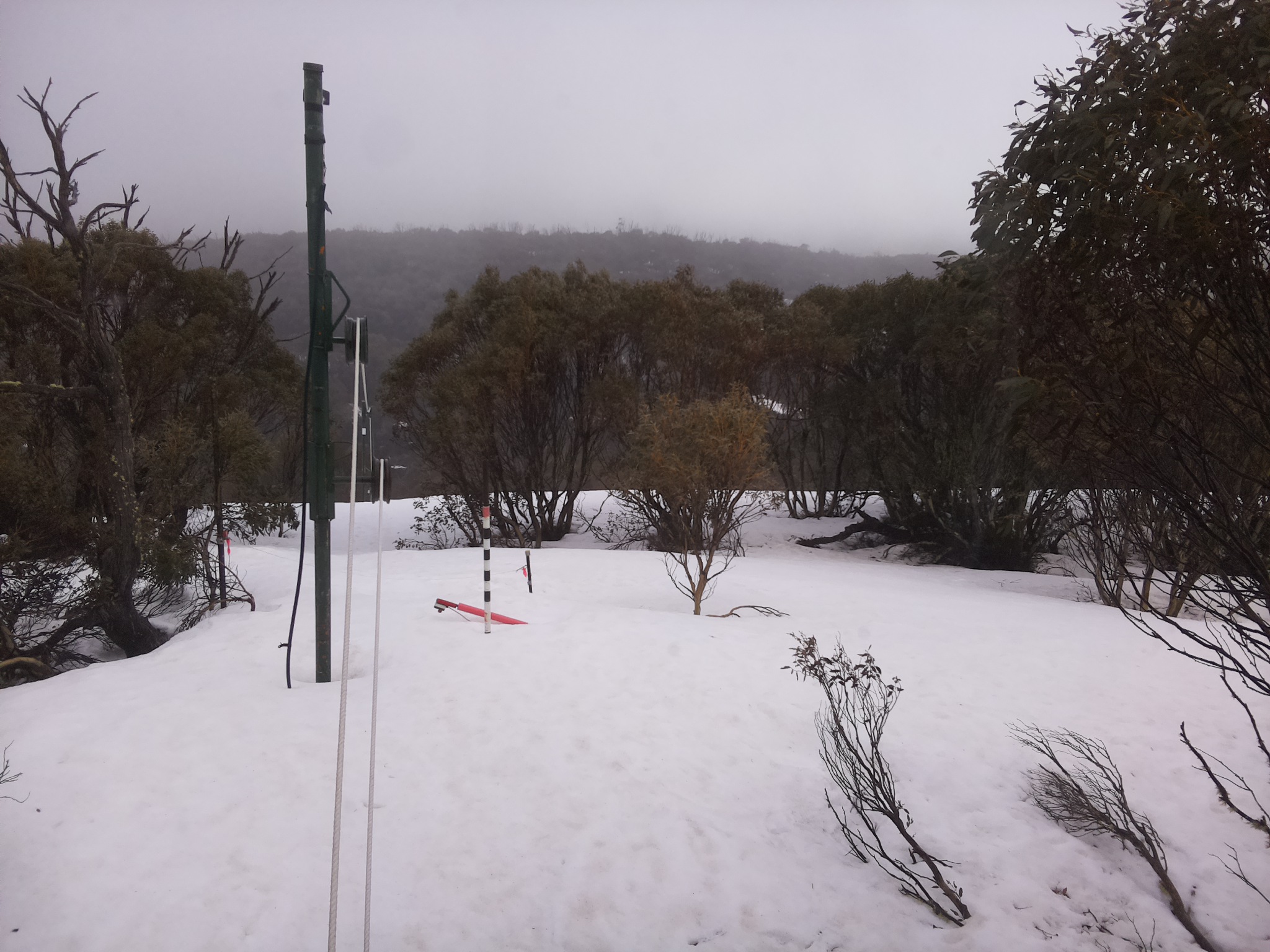 Bogong Web Cam 3:40pm Sunday 21st of September 2025