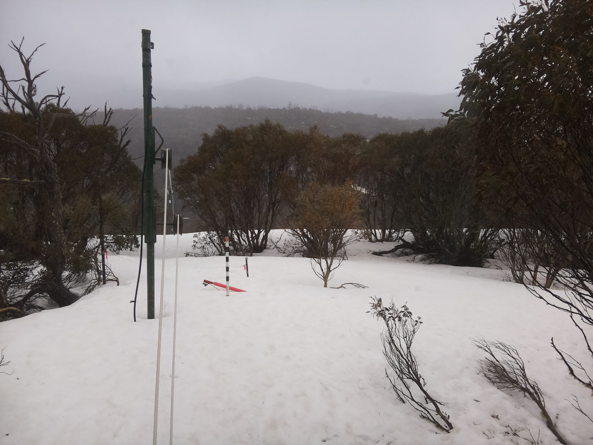 Bogong Web Cam 4:00pm Sunday 21st of September 2025