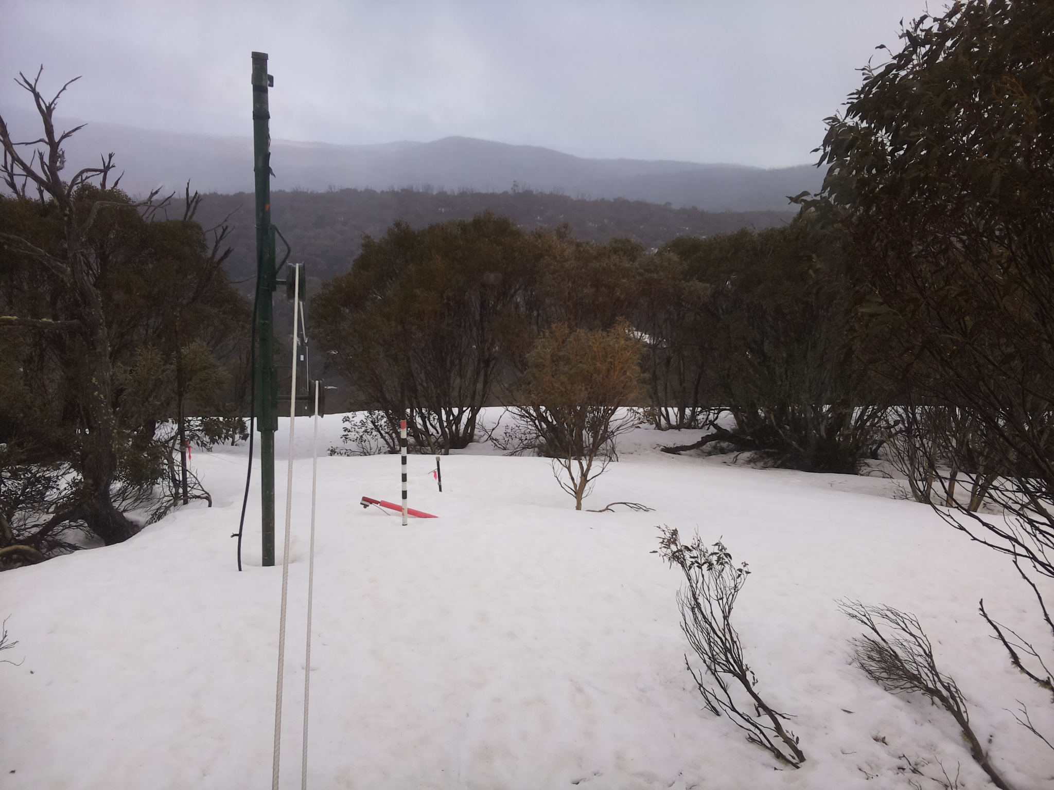 Bogong Web Cam 4:10pm Sunday 21st of September 2025