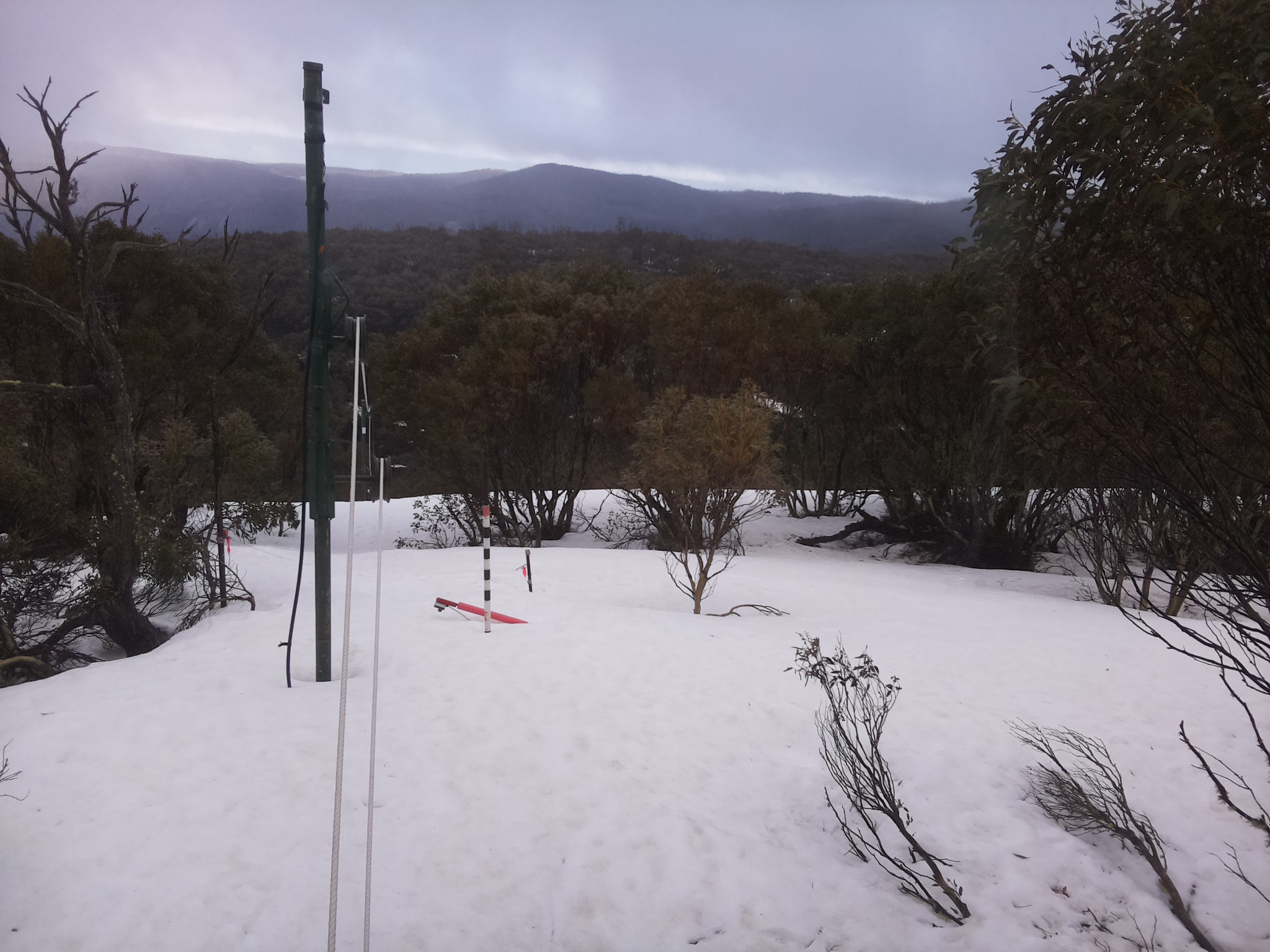 Bogong Web Cam 4:50pm Sunday 21st of September 2025