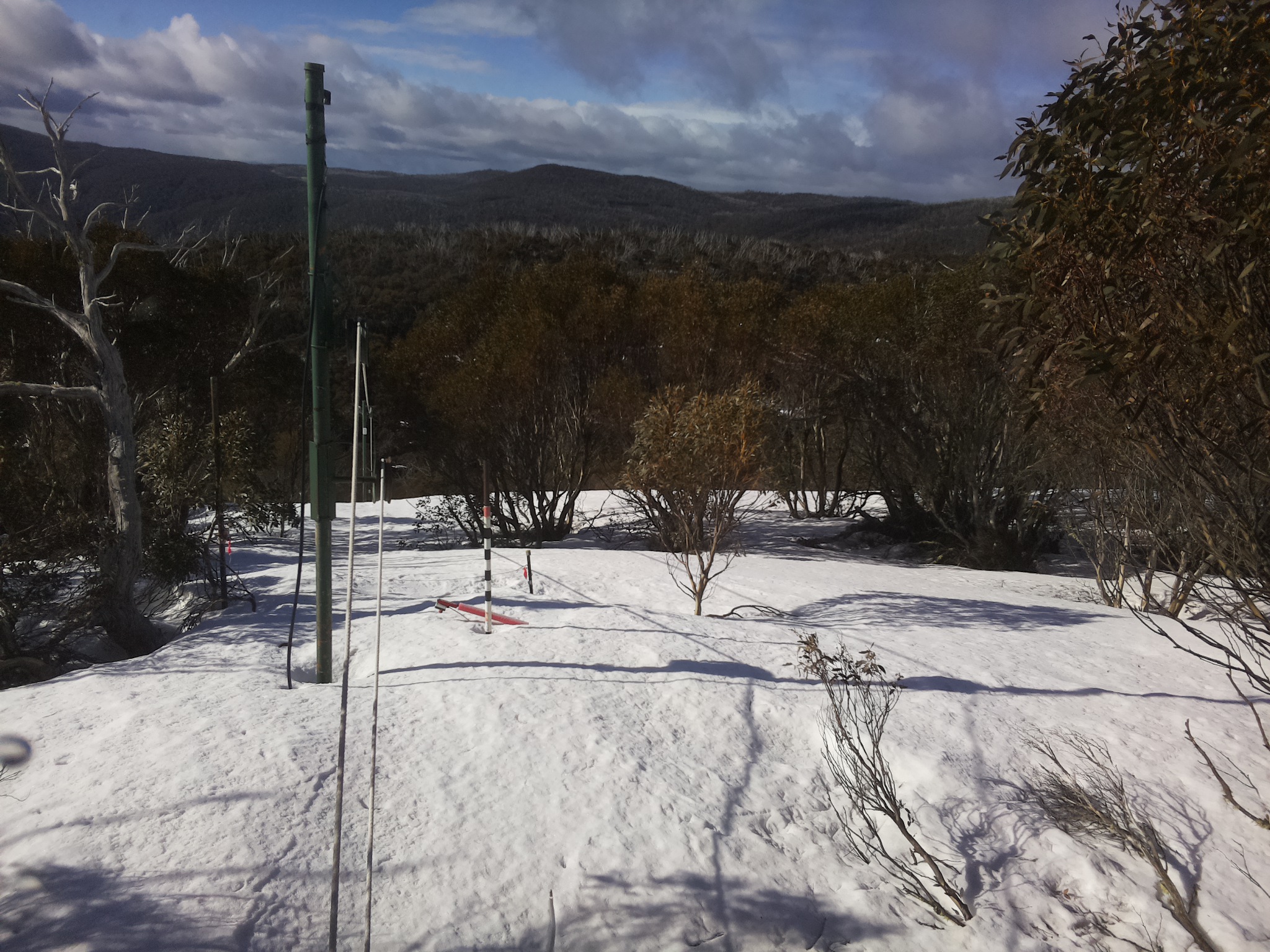 Bogong Web Cam 8:30am Monday 22nd of September 2025