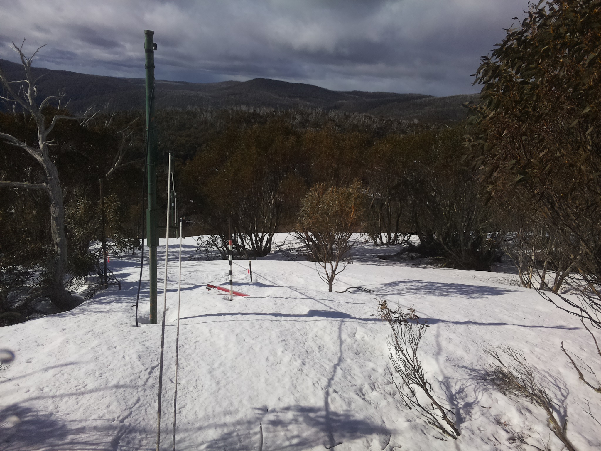 Bogong Web Cam 8:40am Monday 22nd of September 2025