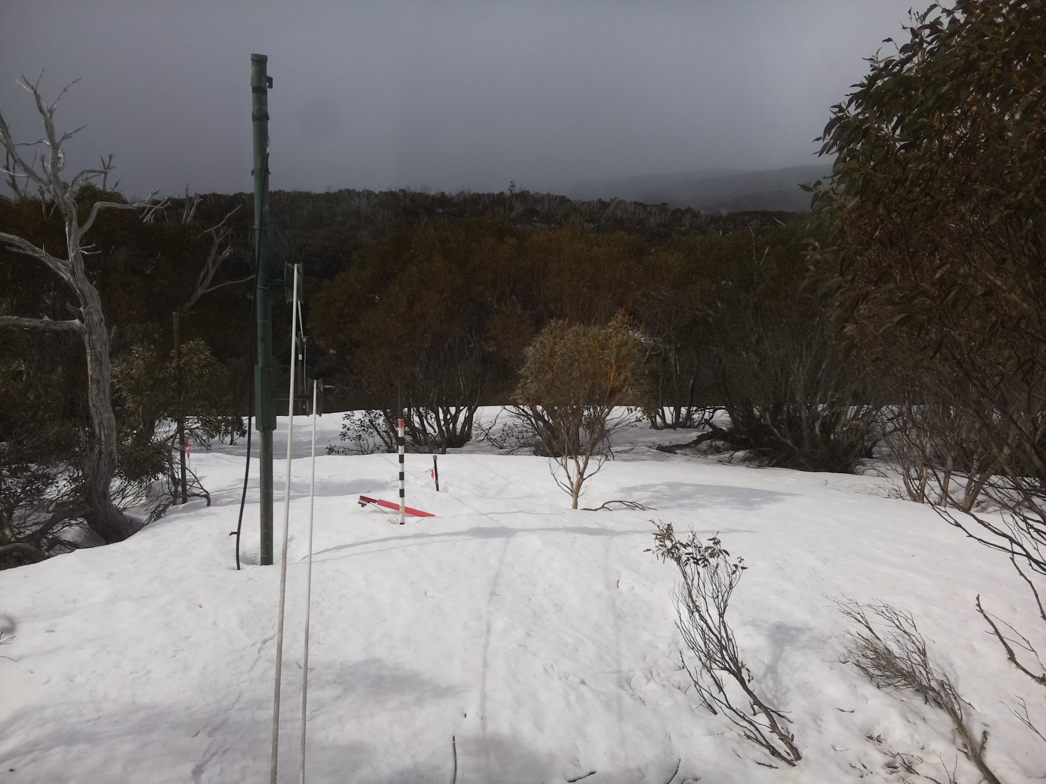 Bogong Web Cam 9:40am Monday 22nd of September 2025