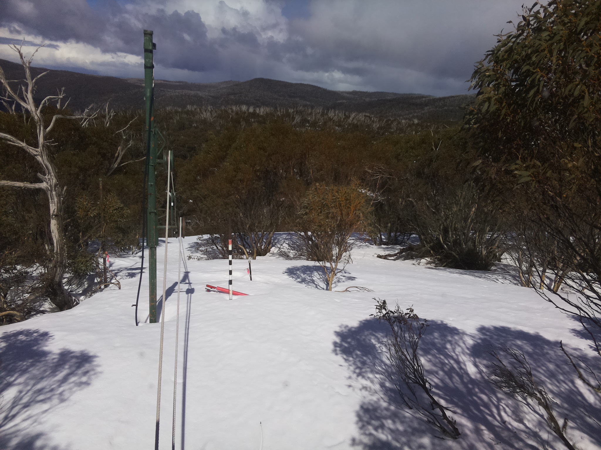 Bogong Web Cam 1:10pm Monday 22nd of September 2025