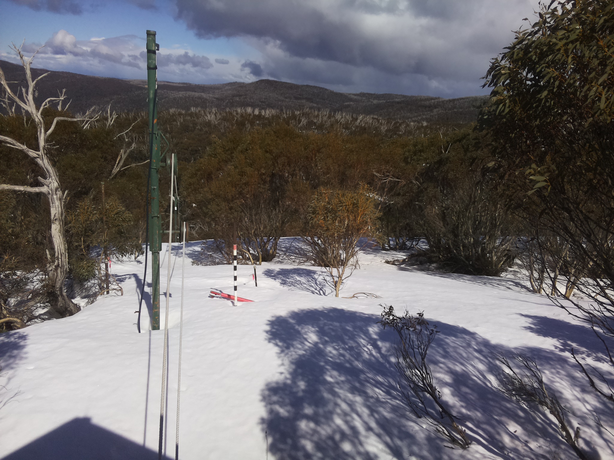 Bogong Web Cam 2:00pm Monday 22nd of September 2025
