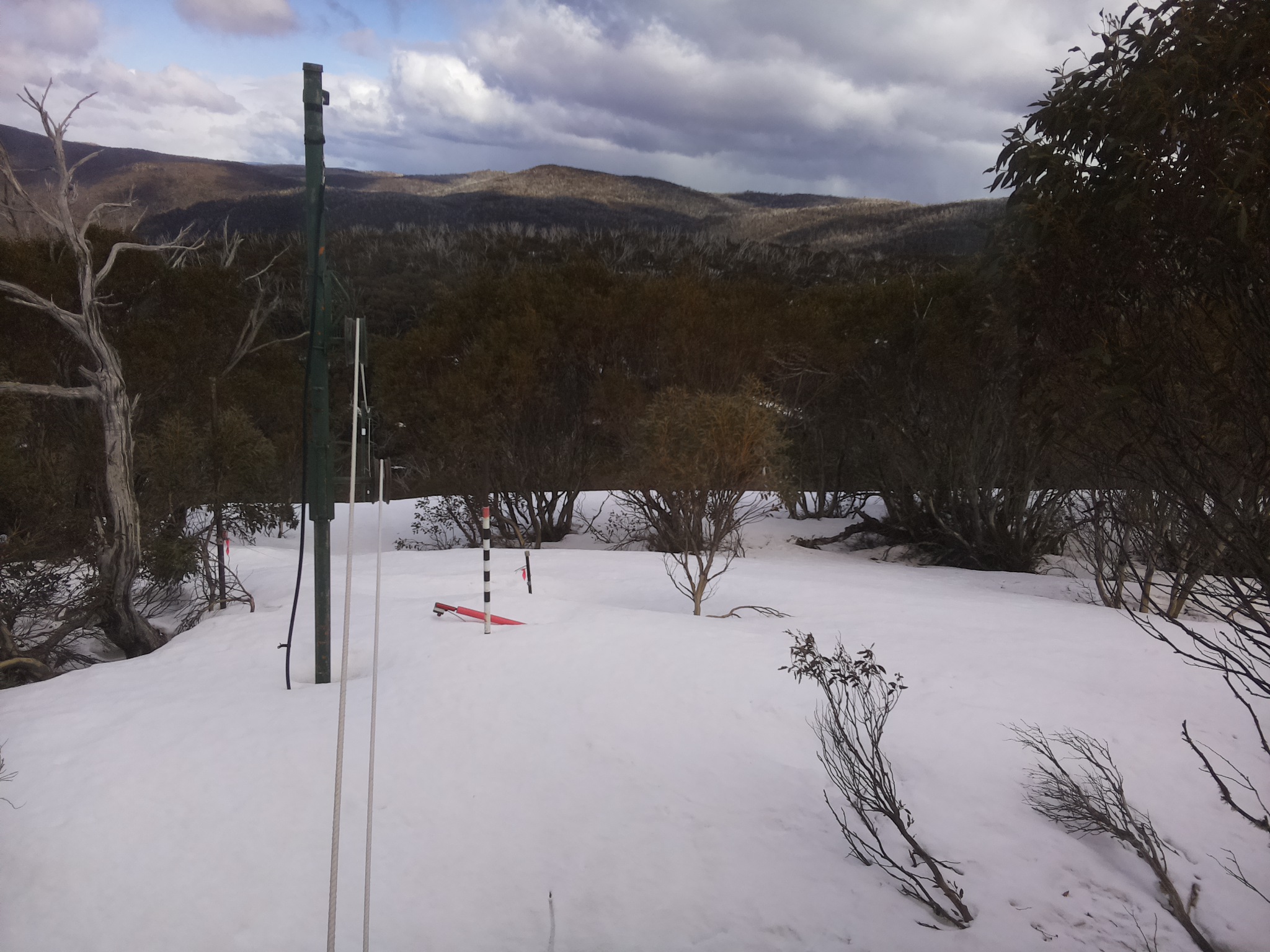 Bogong Web Cam 2:20pm Monday 22nd of September 2025