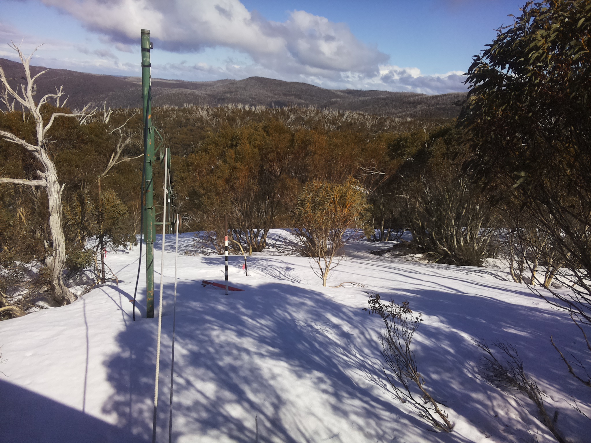 Bogong Web Cam 3:00pm Monday 22nd of September 2025