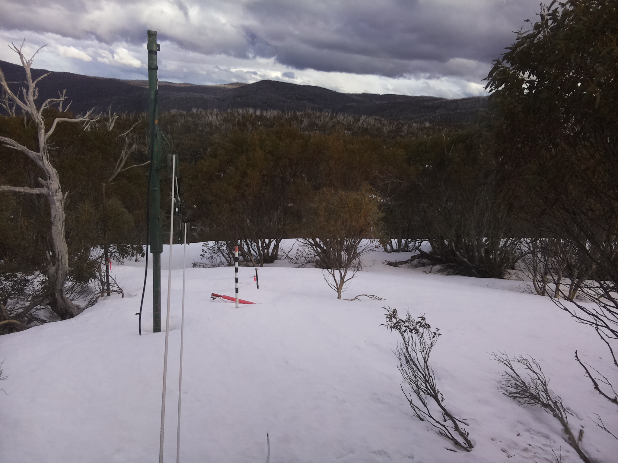 Bogong Web Cam 4:20pm Monday 22nd of September 2025