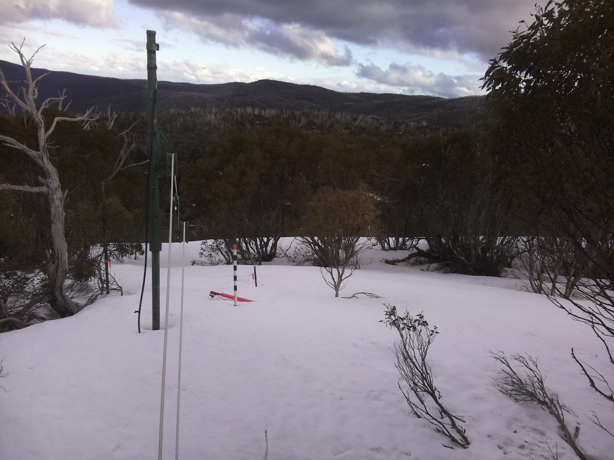 Bogong Web Cam 4:40pm Monday 22nd of September 2025