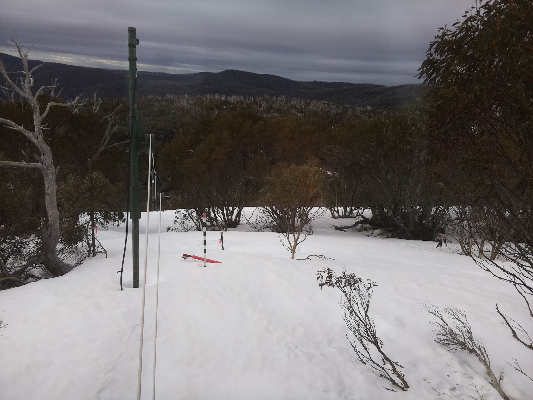 Bogong Web Cam 8:20am Tuesday 23rd of September 2025