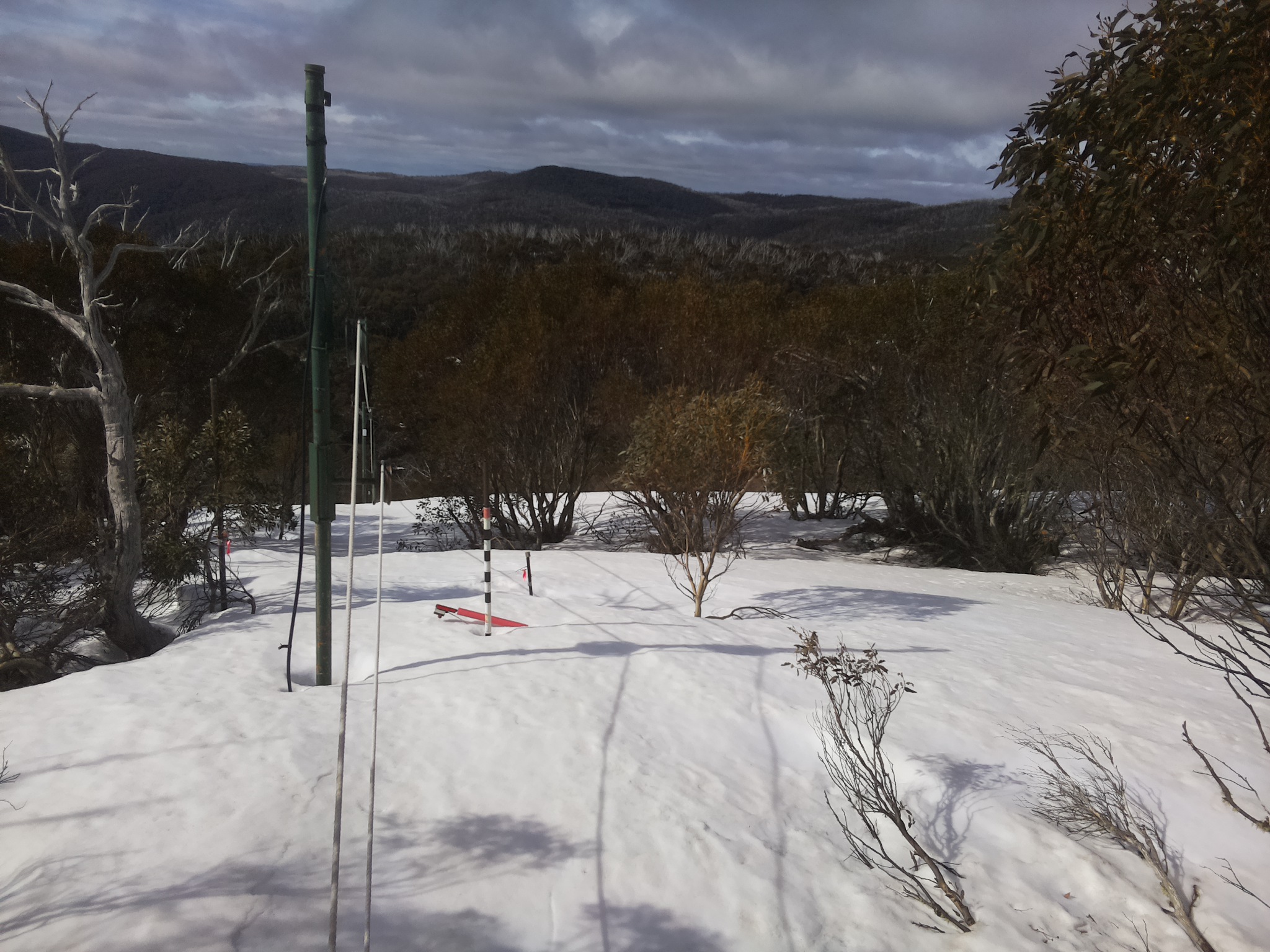 Bogong Web Cam 9:30am Tuesday 23rd of September 2025