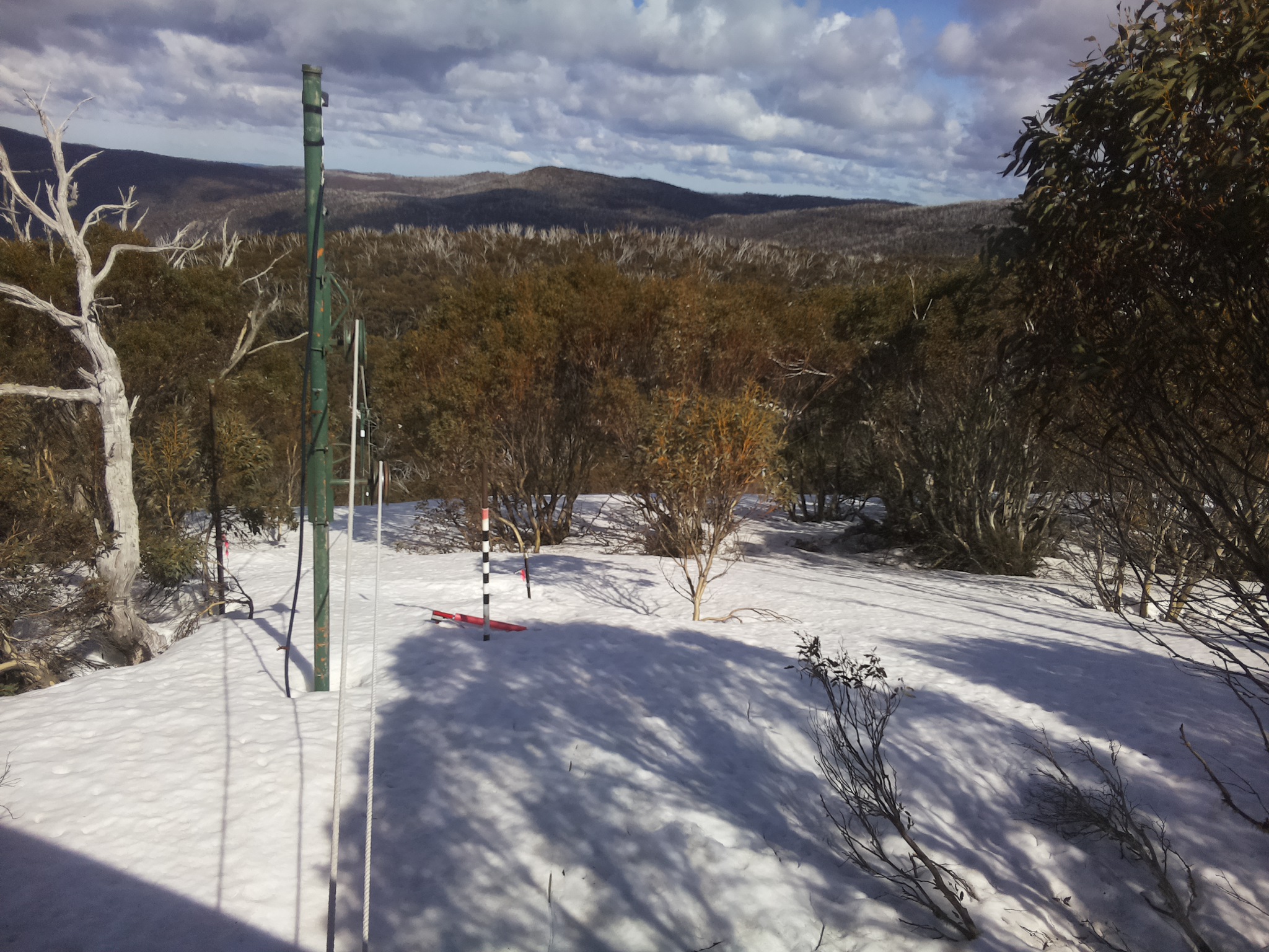 Bogong Web Cam 2:40pm Tuesday 23rd of September 2025
