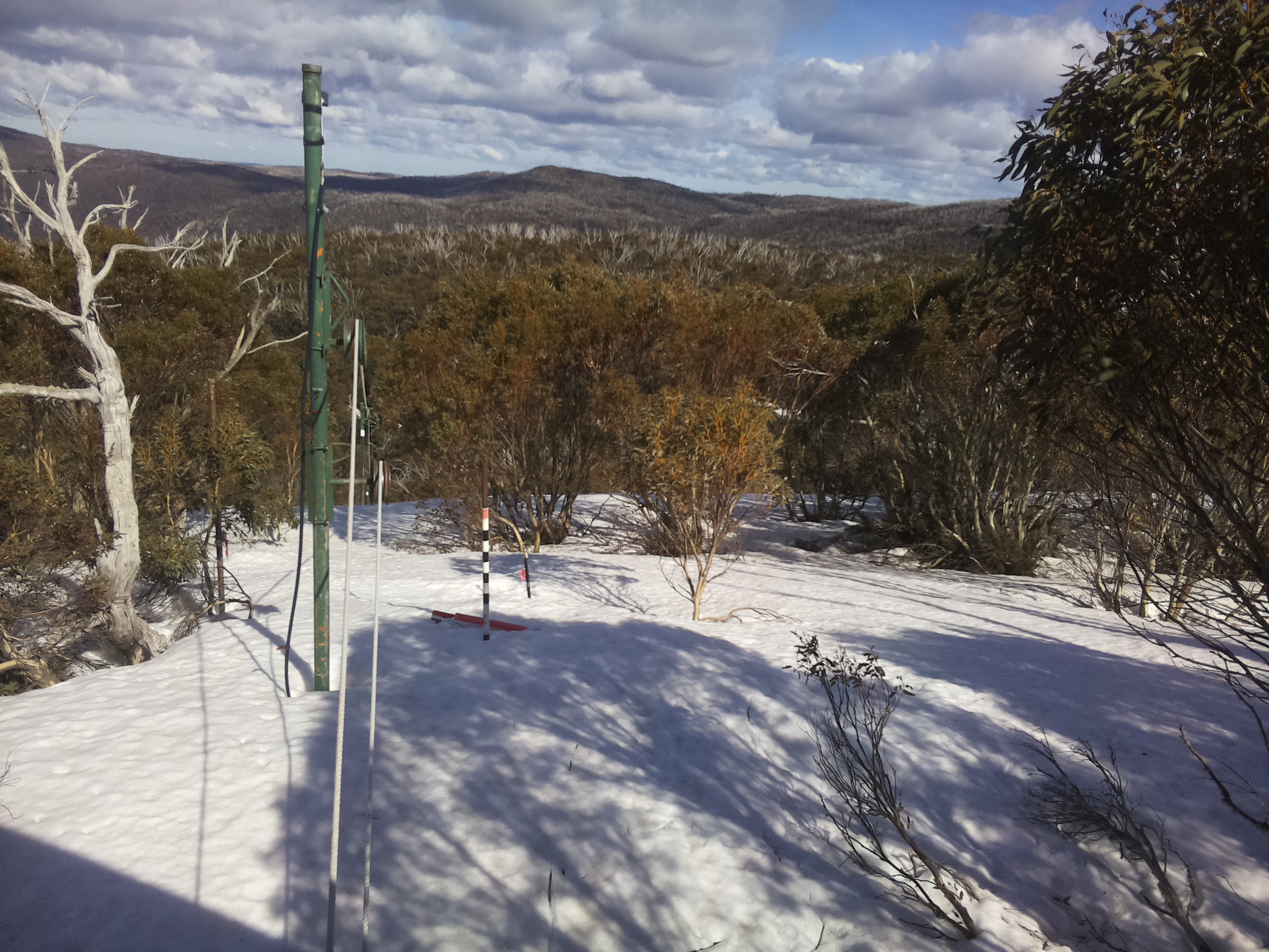 Bogong Web Cam 2:50pm Tuesday 23rd of September 2025