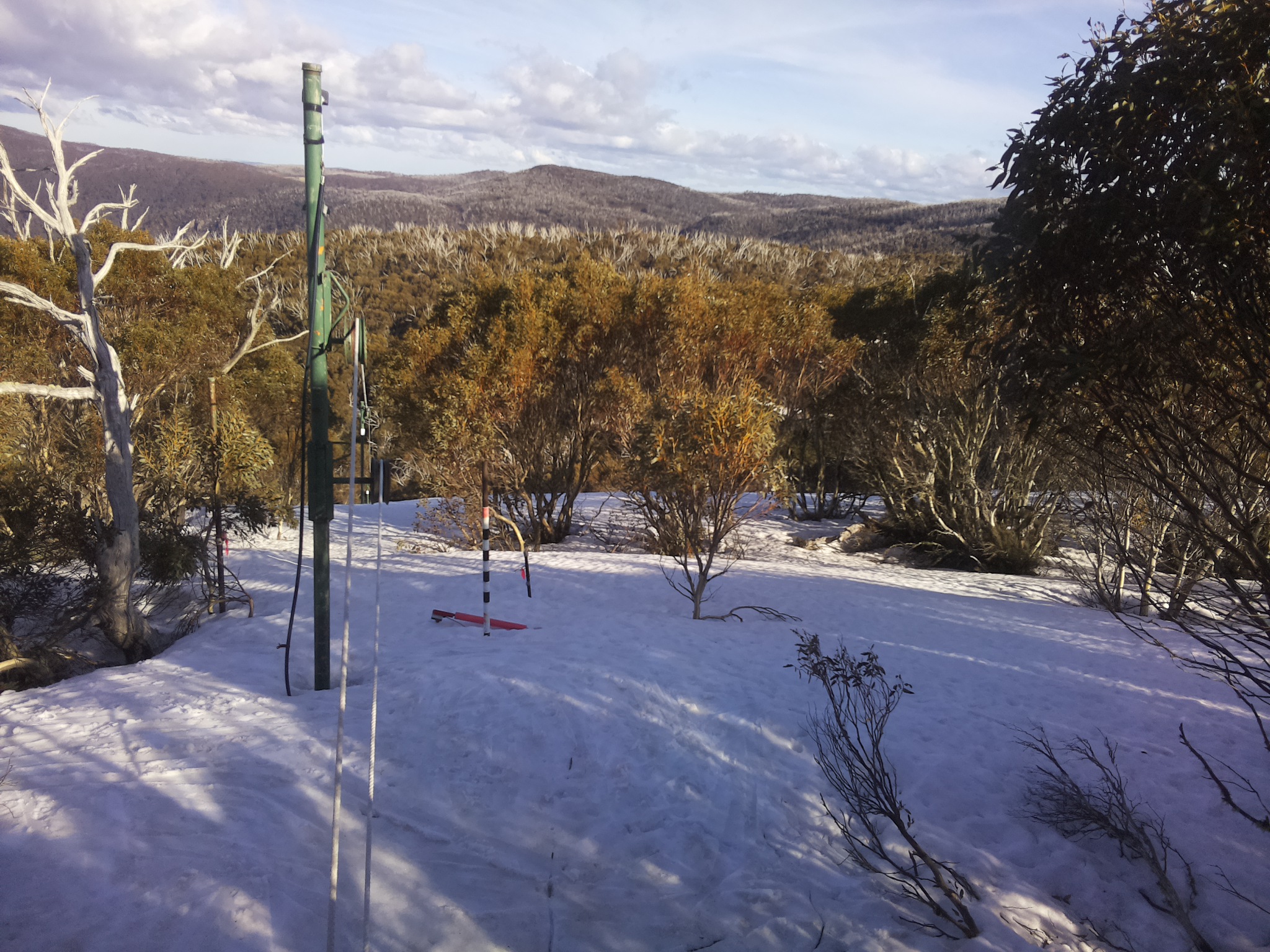 Bogong Web Cam 4:10pm Tuesday 23rd of September 2025