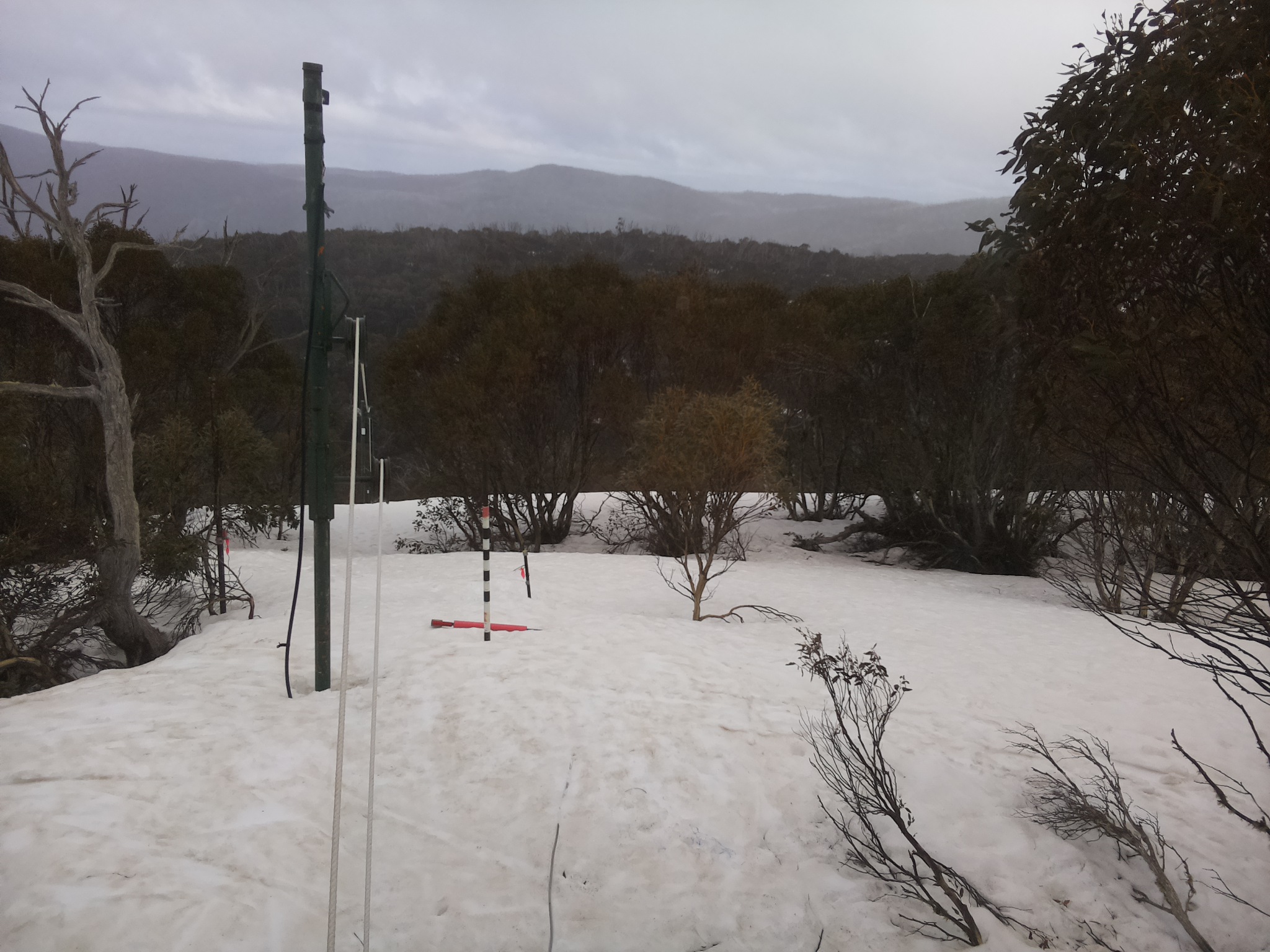 Bogong Web Cam 3:40pm Wednesday 24th of September 2025