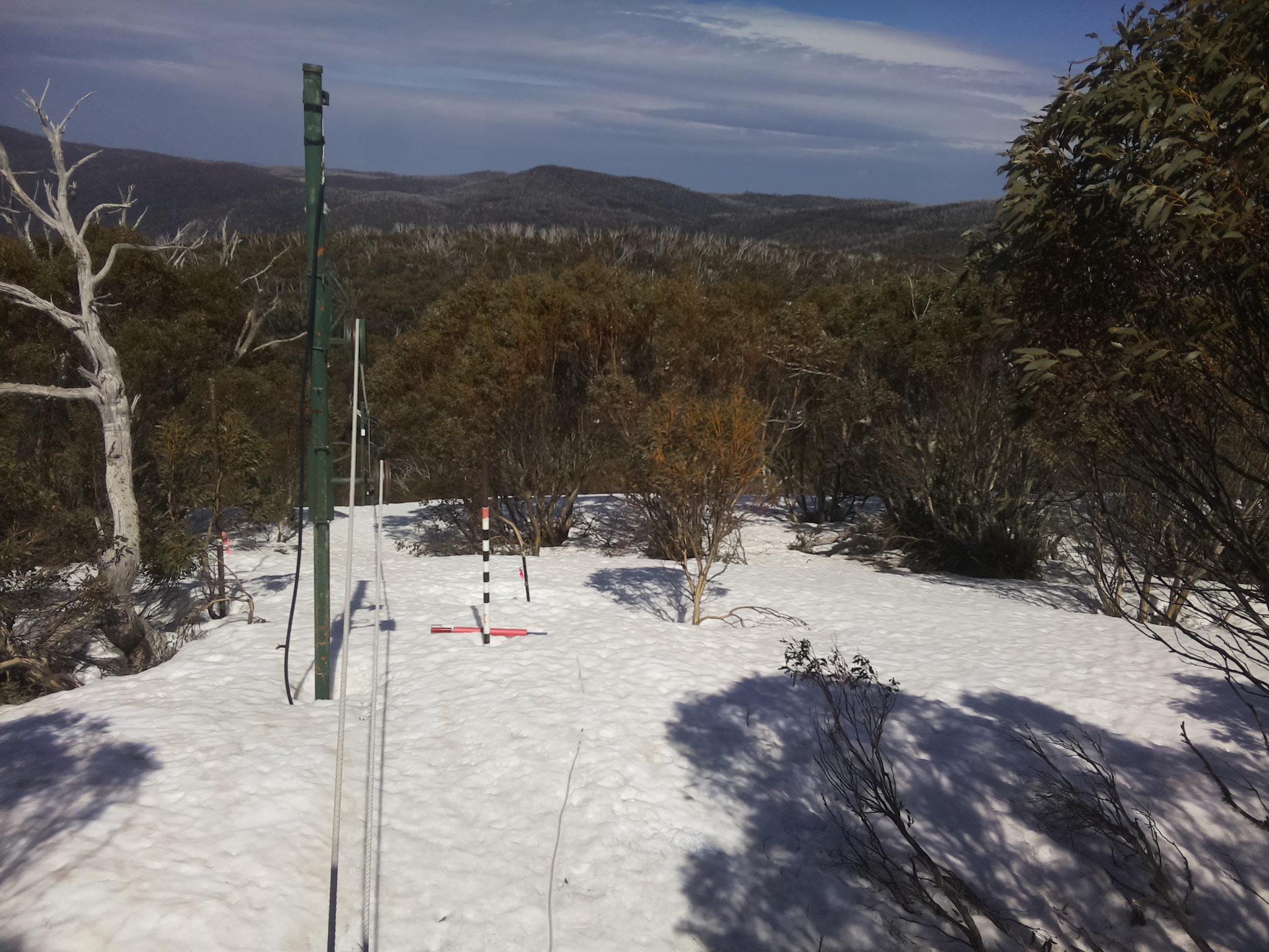 Bogong Web Cam 1:20pm Thursday 25th of September 2025
