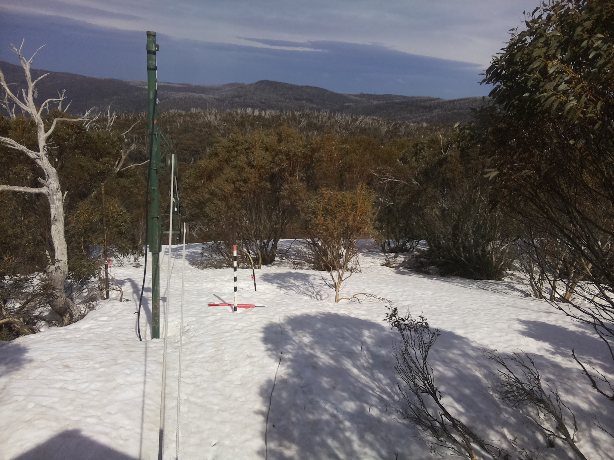 Bogong Web Cam 2:00pm Thursday 25th of September 2025