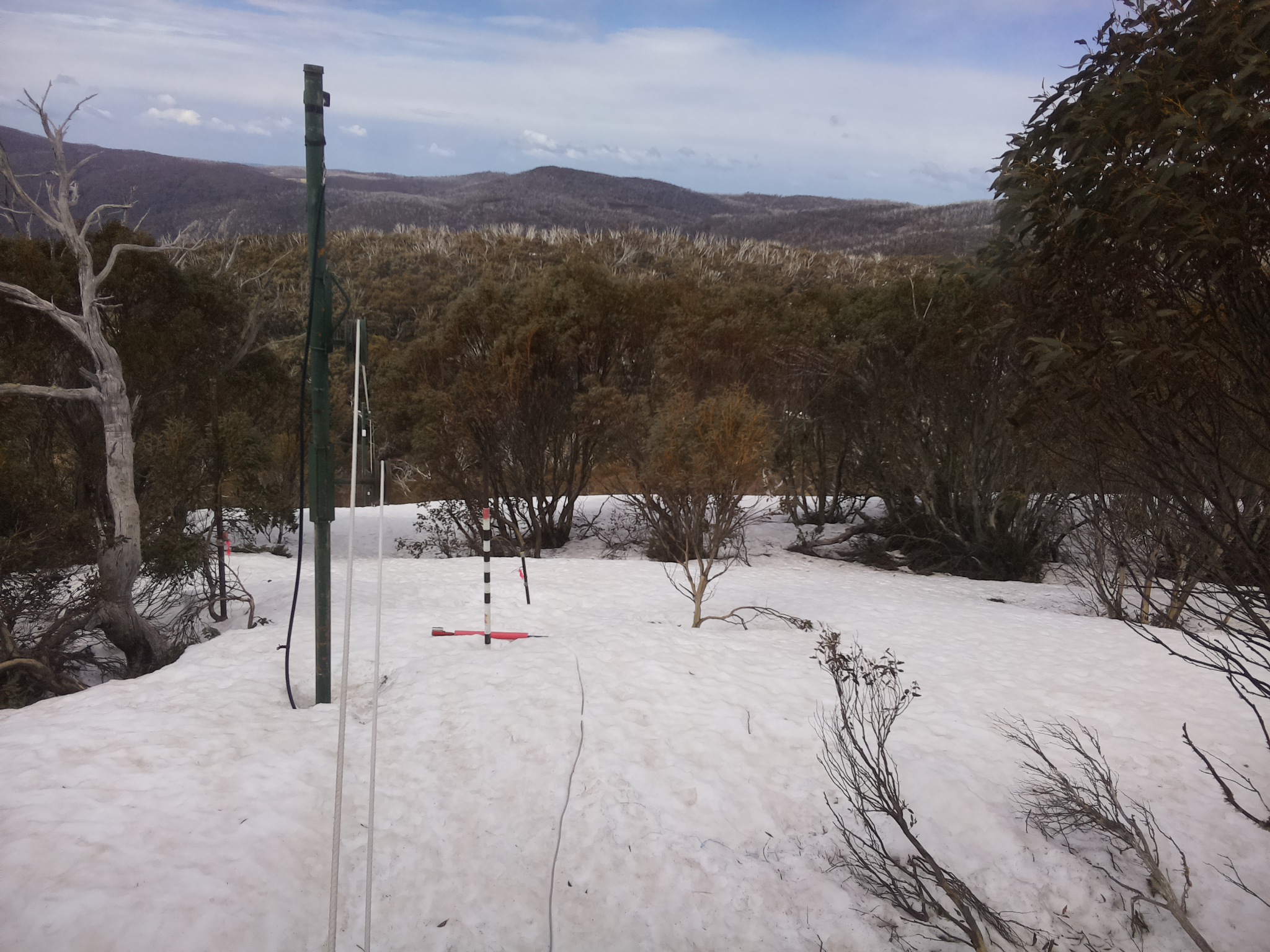 Bogong Web Cam 11:00am Friday 26th of September 2025