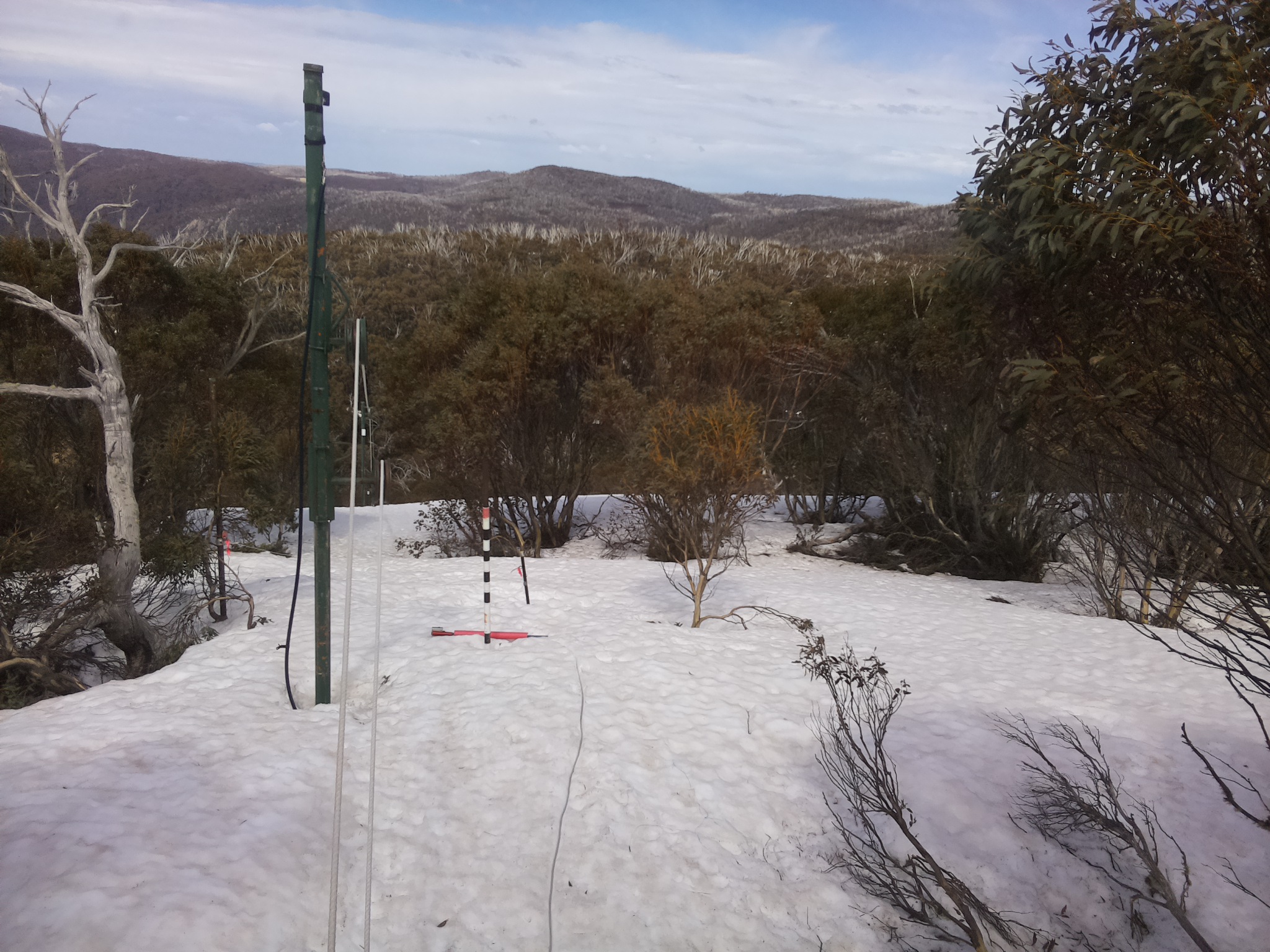 Bogong Web Cam 12:30pm Friday 26th of September 2025