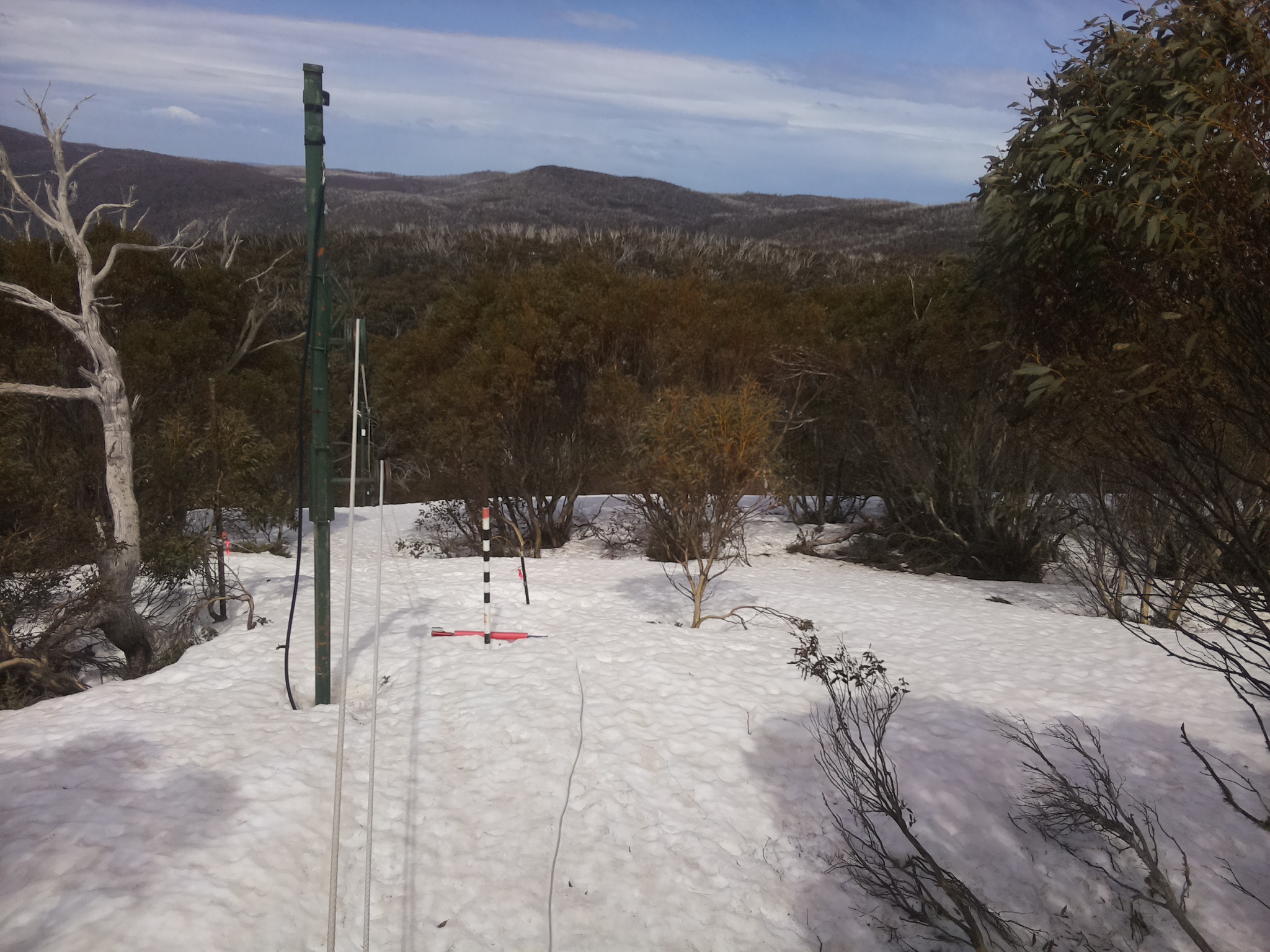 Bogong Web Cam 12:50pm Friday 26th of September 2025