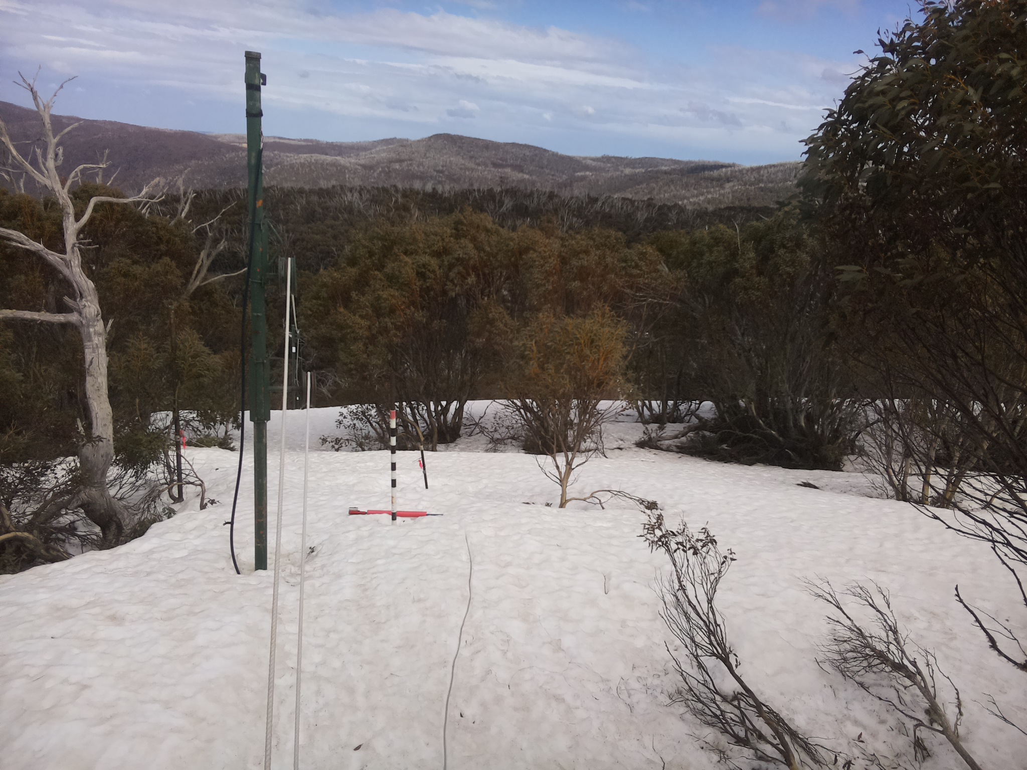 Bogong Web Cam 1:40pm Friday 26th of September 2025
