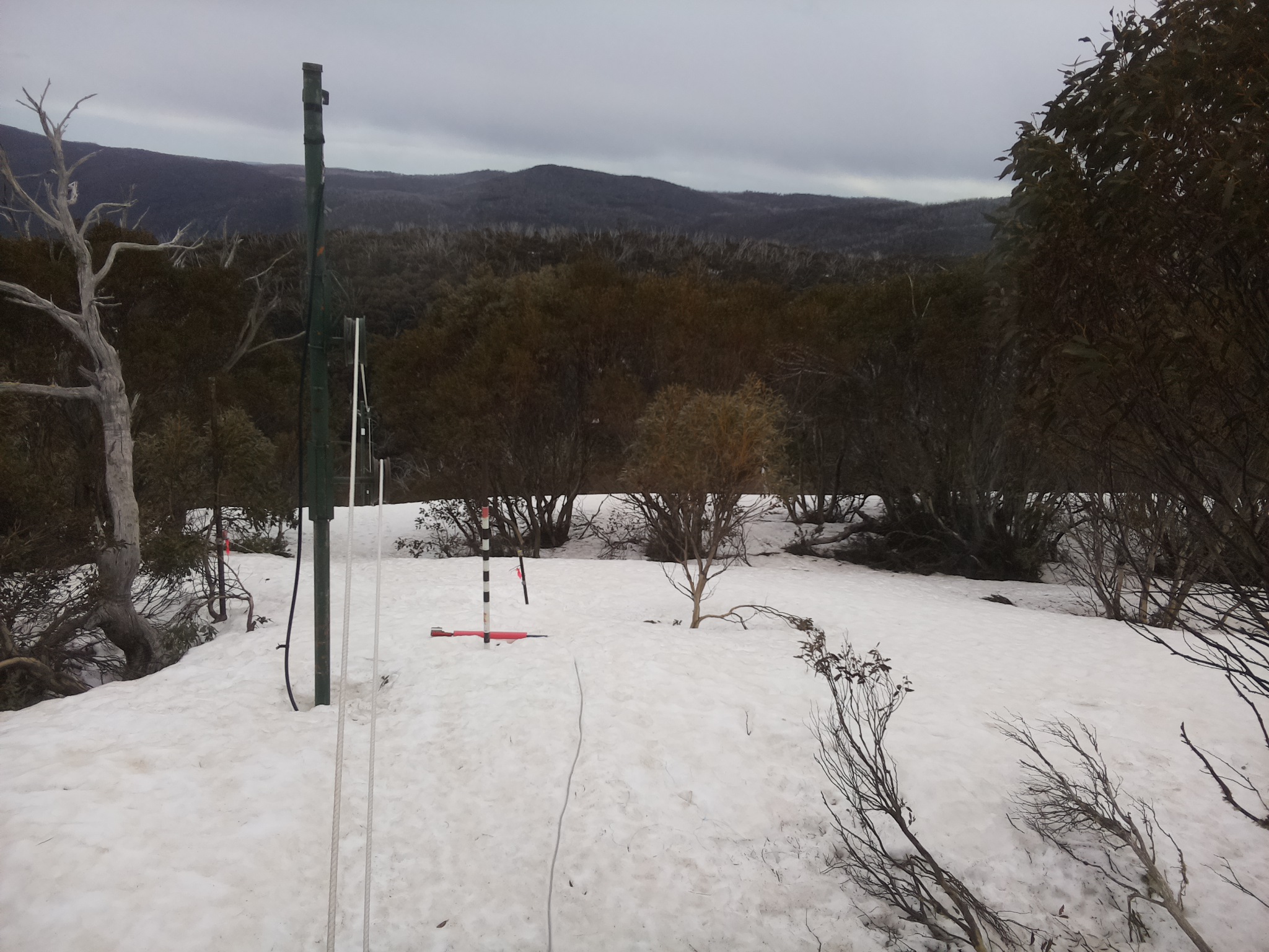 Bogong Web Cam 3:40pm Friday 26th of September 2025