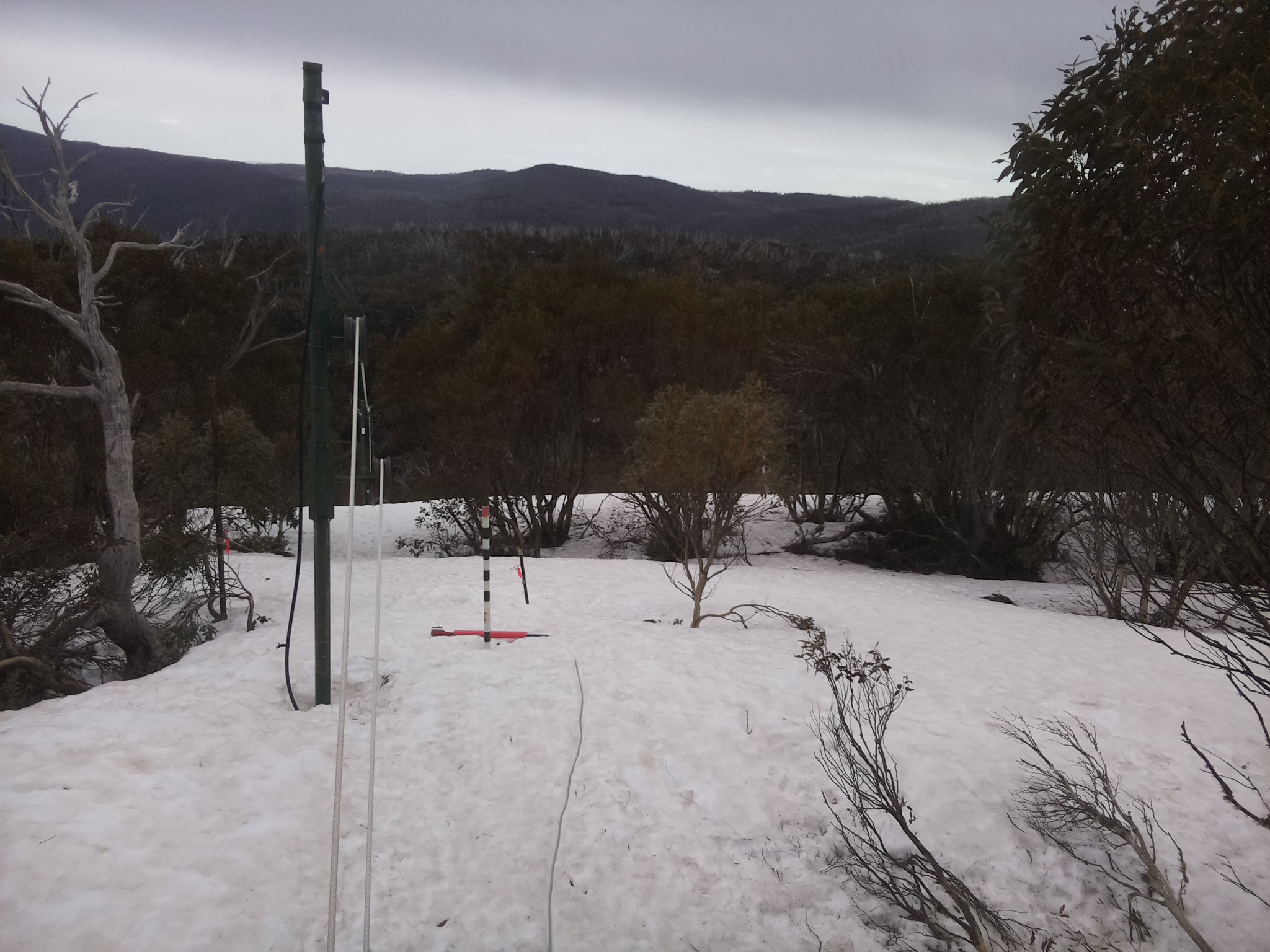 Bogong Web Cam 4:10pm Friday 26th of September 2025